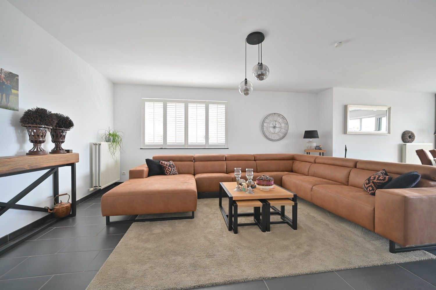 Modern, gelijkvloers hoekappartement van 125 m² met riant zonneterras en garagebox, rustig gelegen in Residentie La Scala te Lanaken-Gellik foto 3