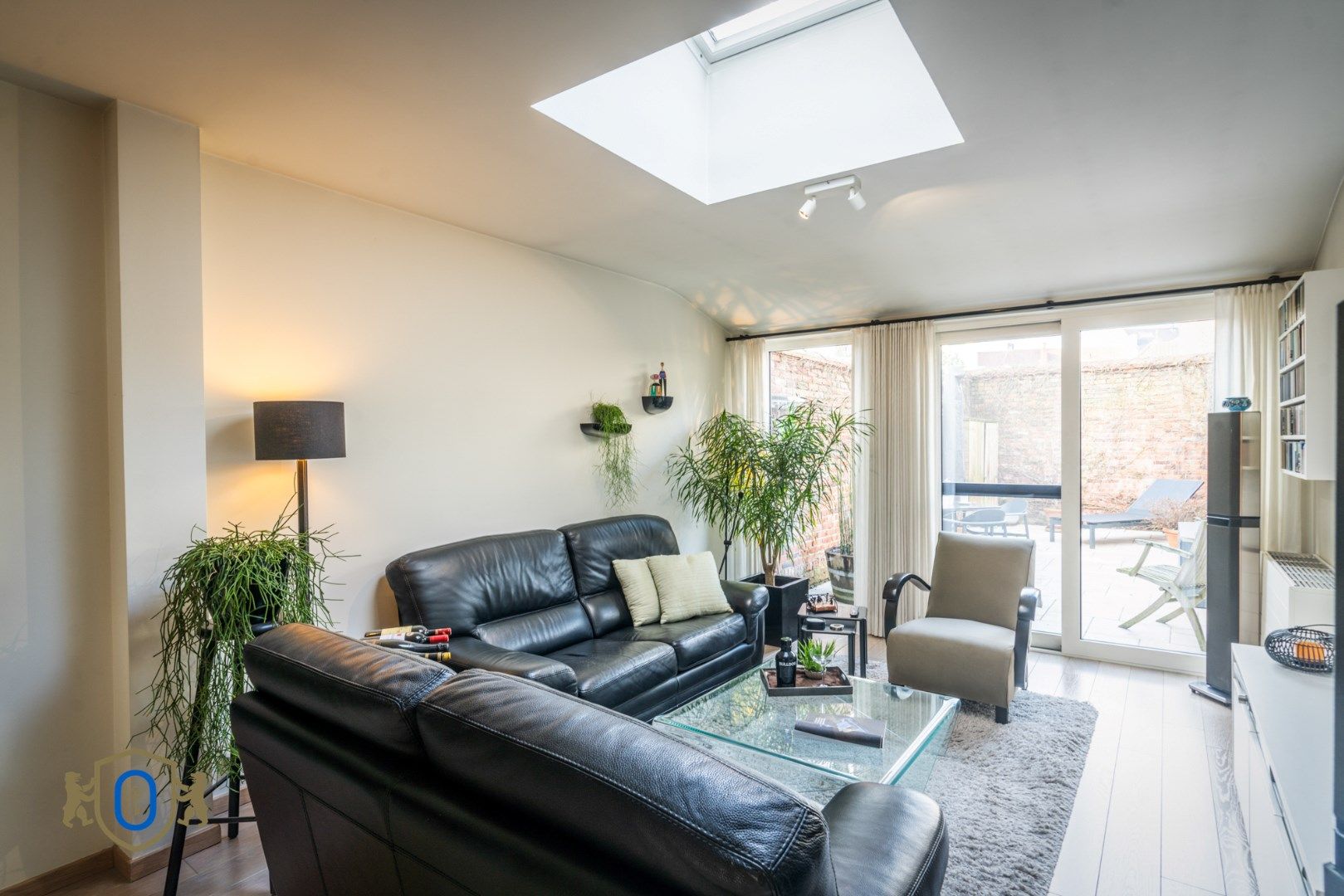 3-slpkr woning met stadskoer foto 12
