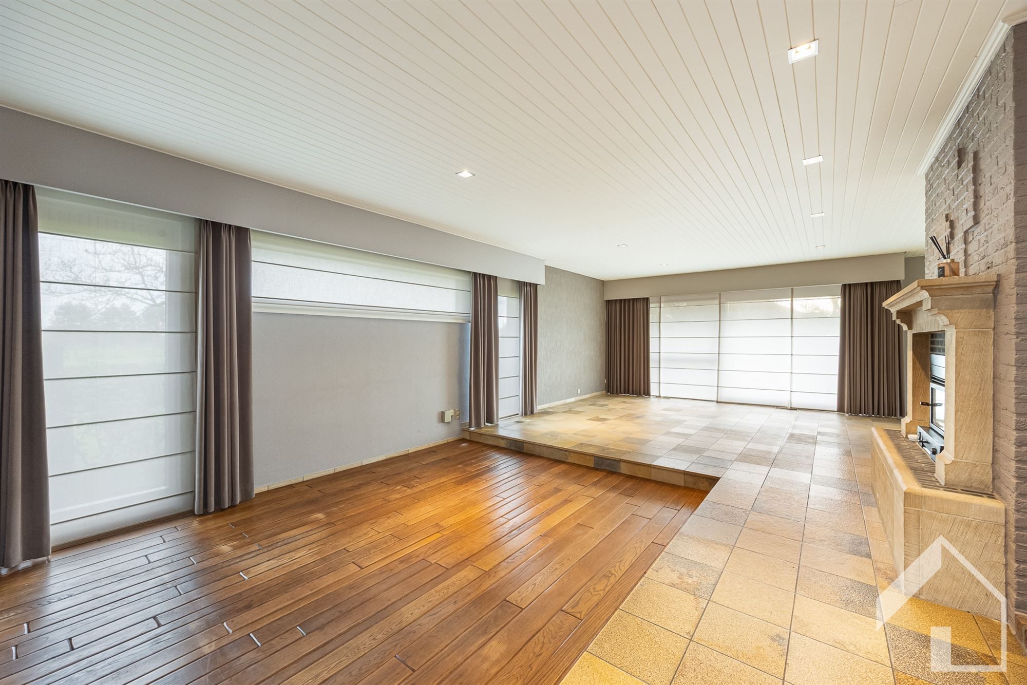 Privéwoning met bedrijfspand foto 13