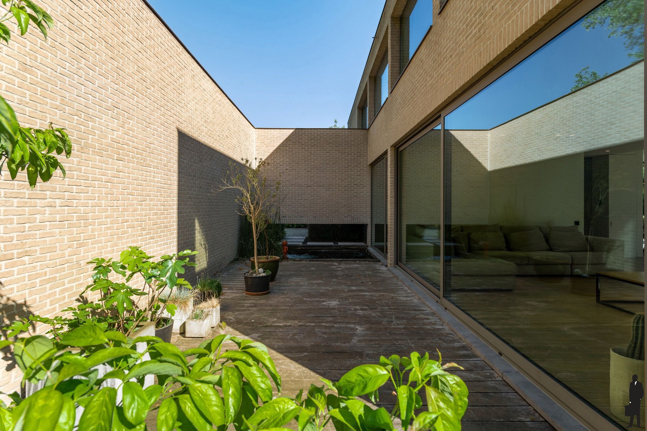 Luxueuze villa te koop in doodlopende straat foto 34