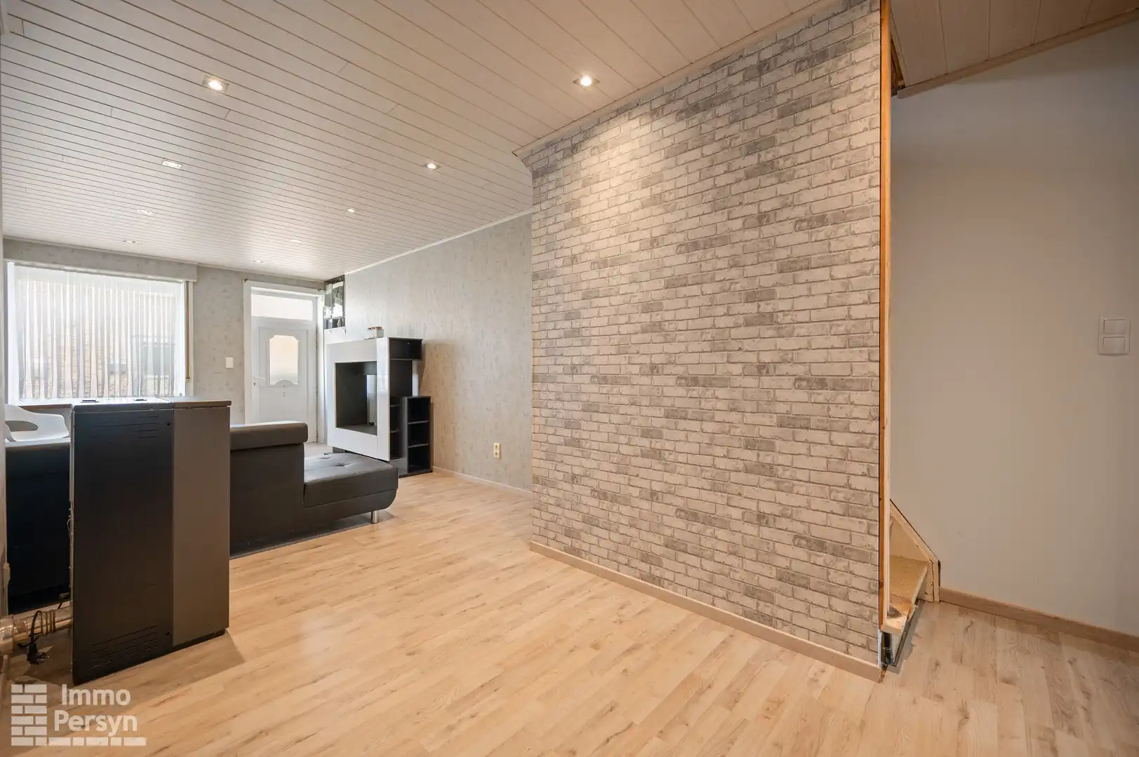 Gerenoveerde rijwoning met 2 Slaapkamers en tuin foto 2