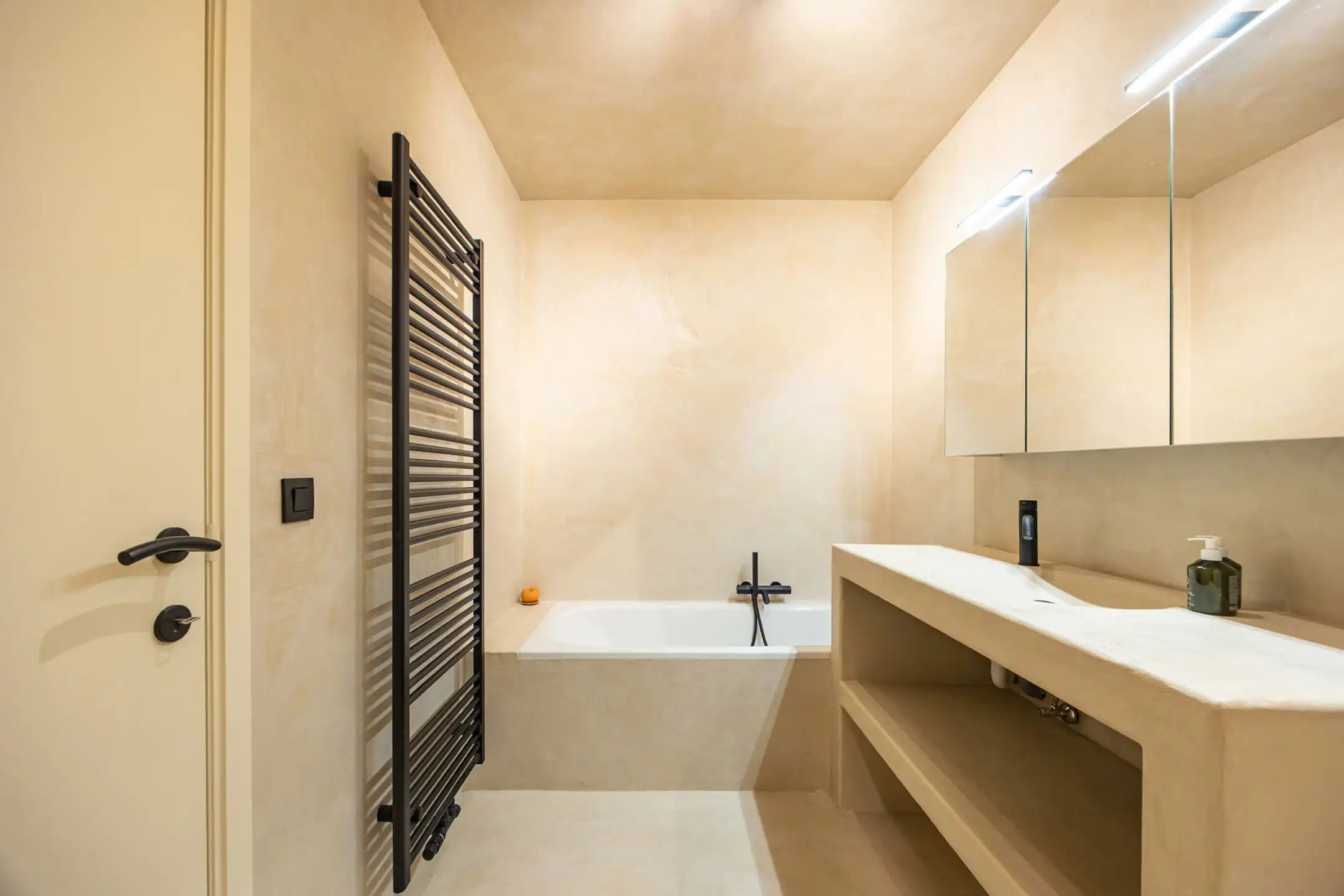 ANTWERPEN - Instapklaar twee slaapkamer appartement  foto 9