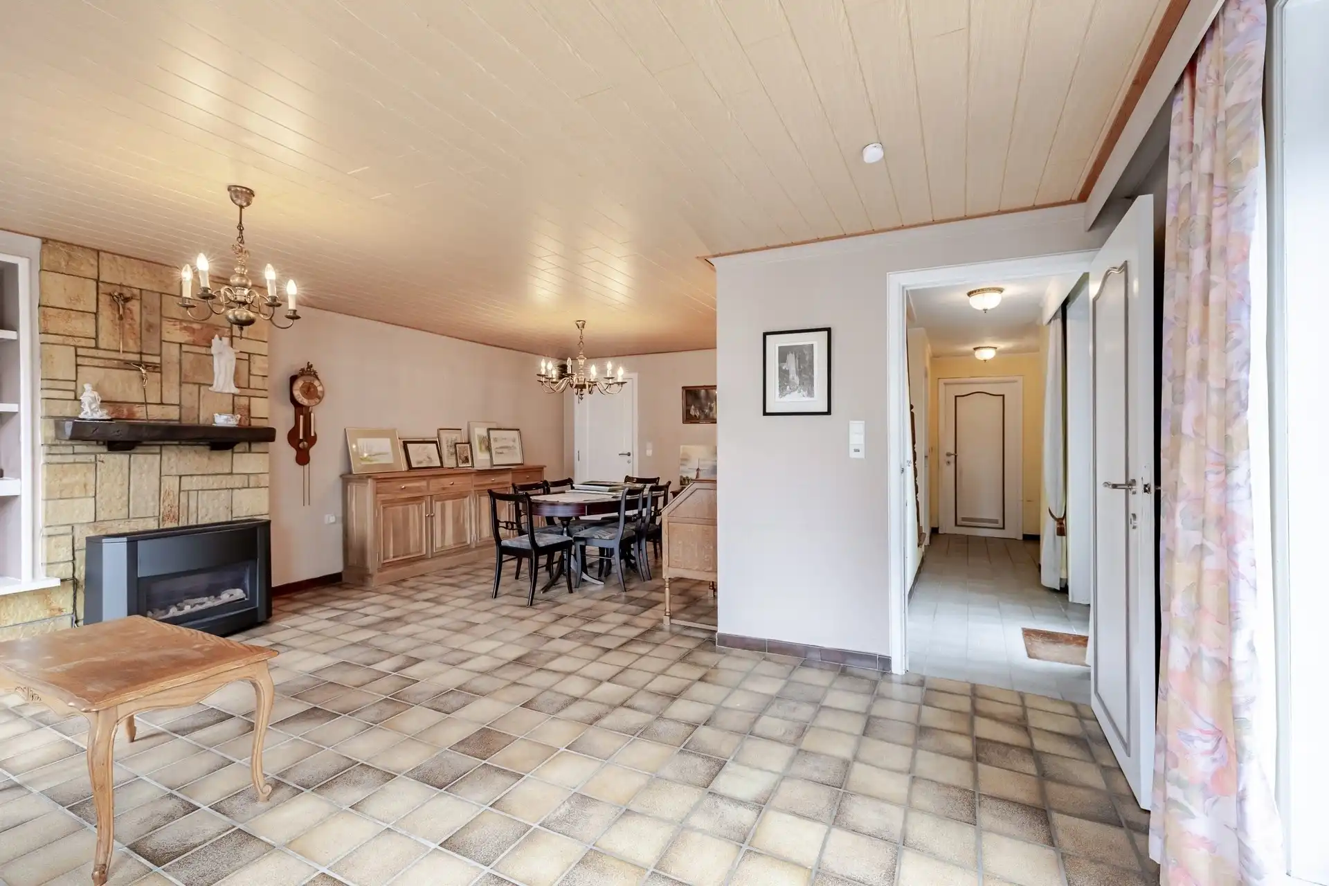 Te renoveren woning op toplocatie! foto 8