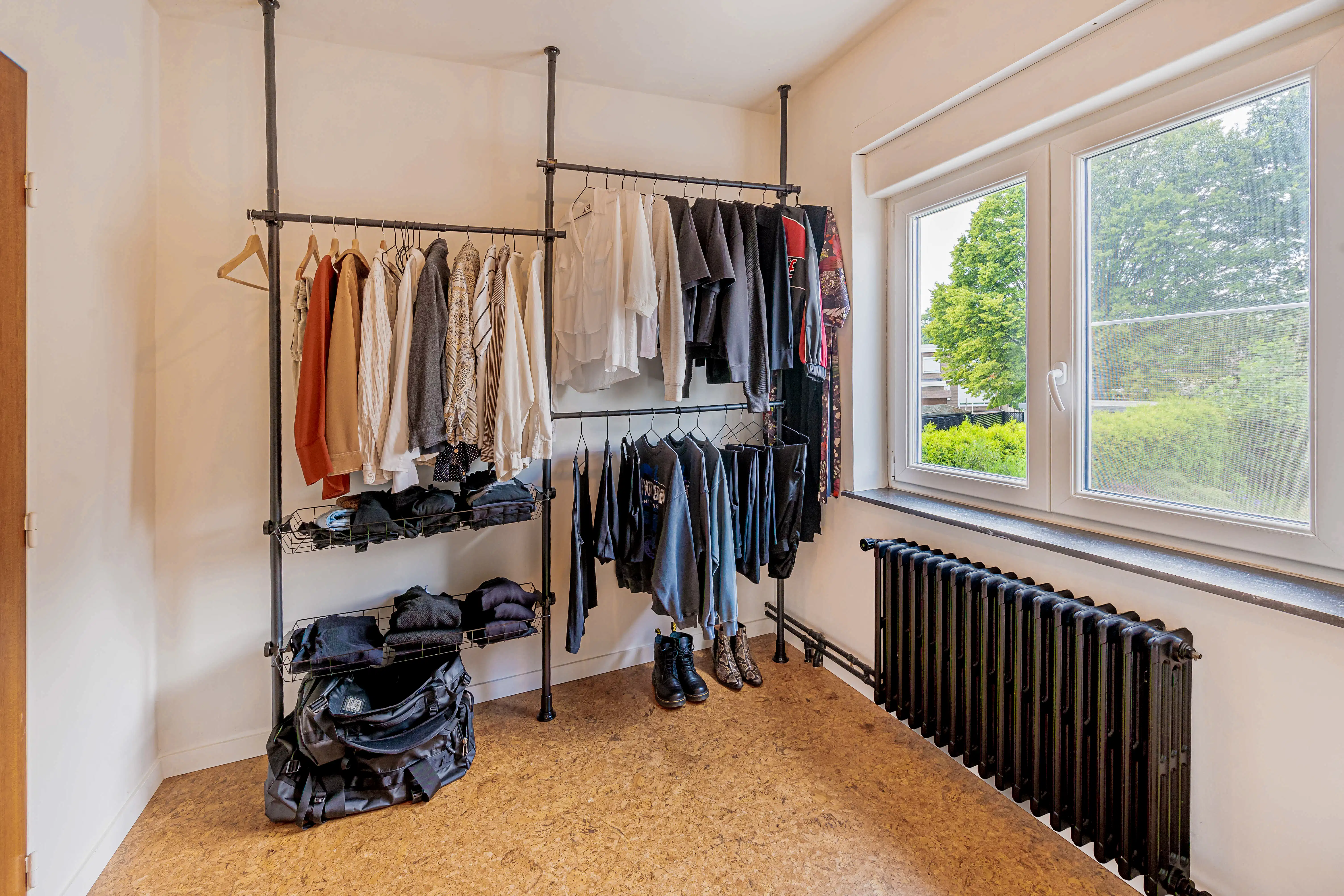 Trendy instapklare gezinswoning met ruime en groene tuin! foto 12