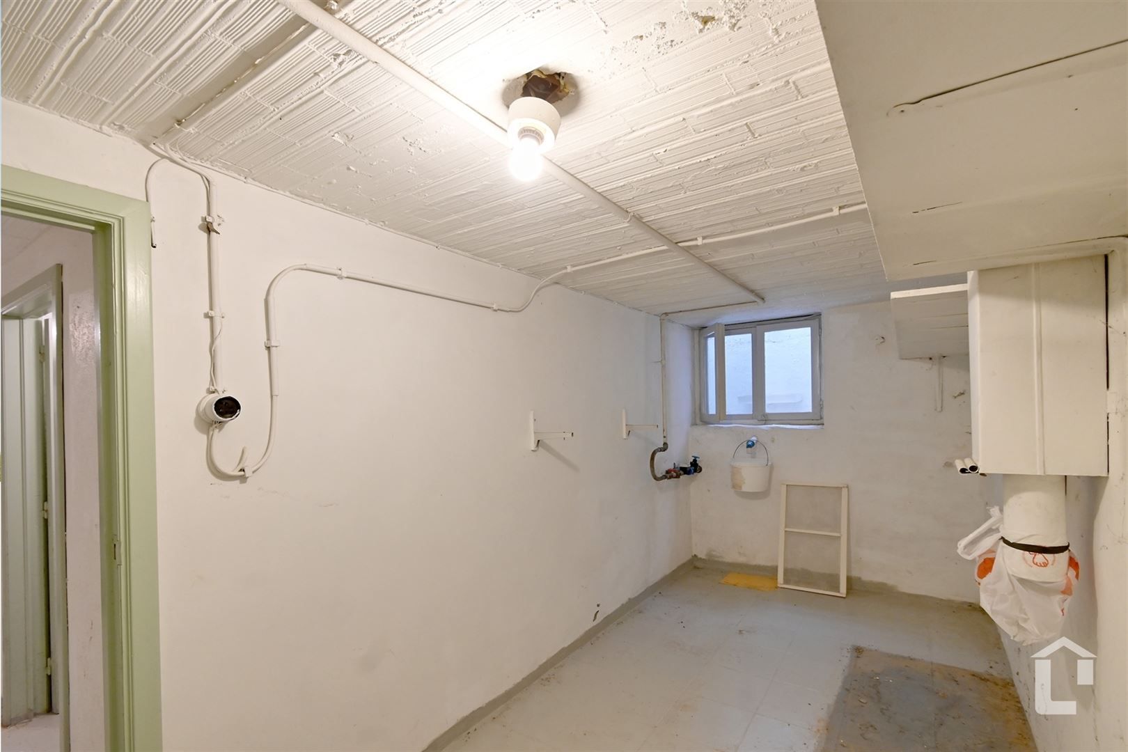 Te renoveren woning met veel potentieel nabij Zottegem foto 17