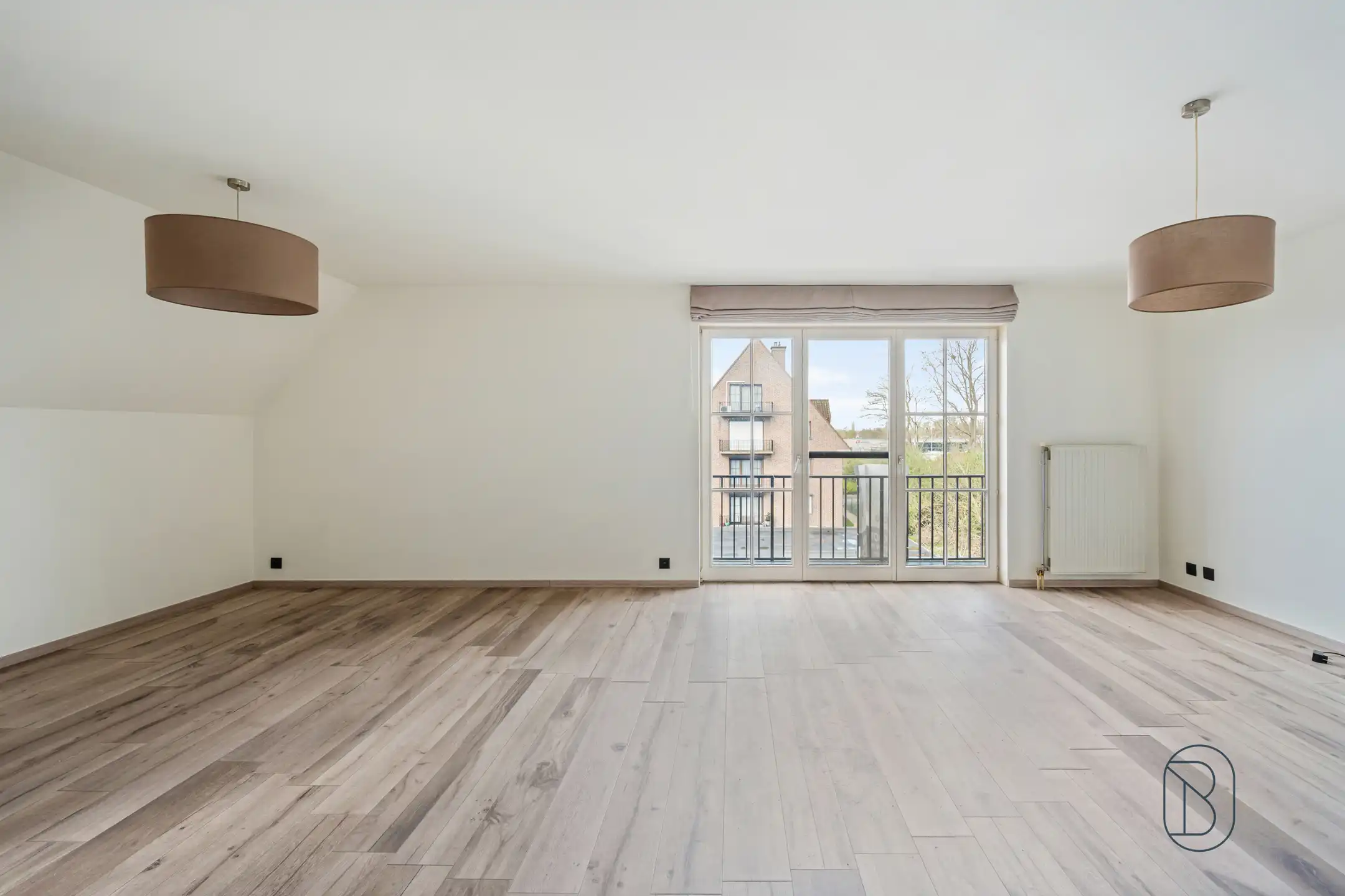 Instapklaar 2-slaapkamerappartement met garage in Harelbeke foto 4