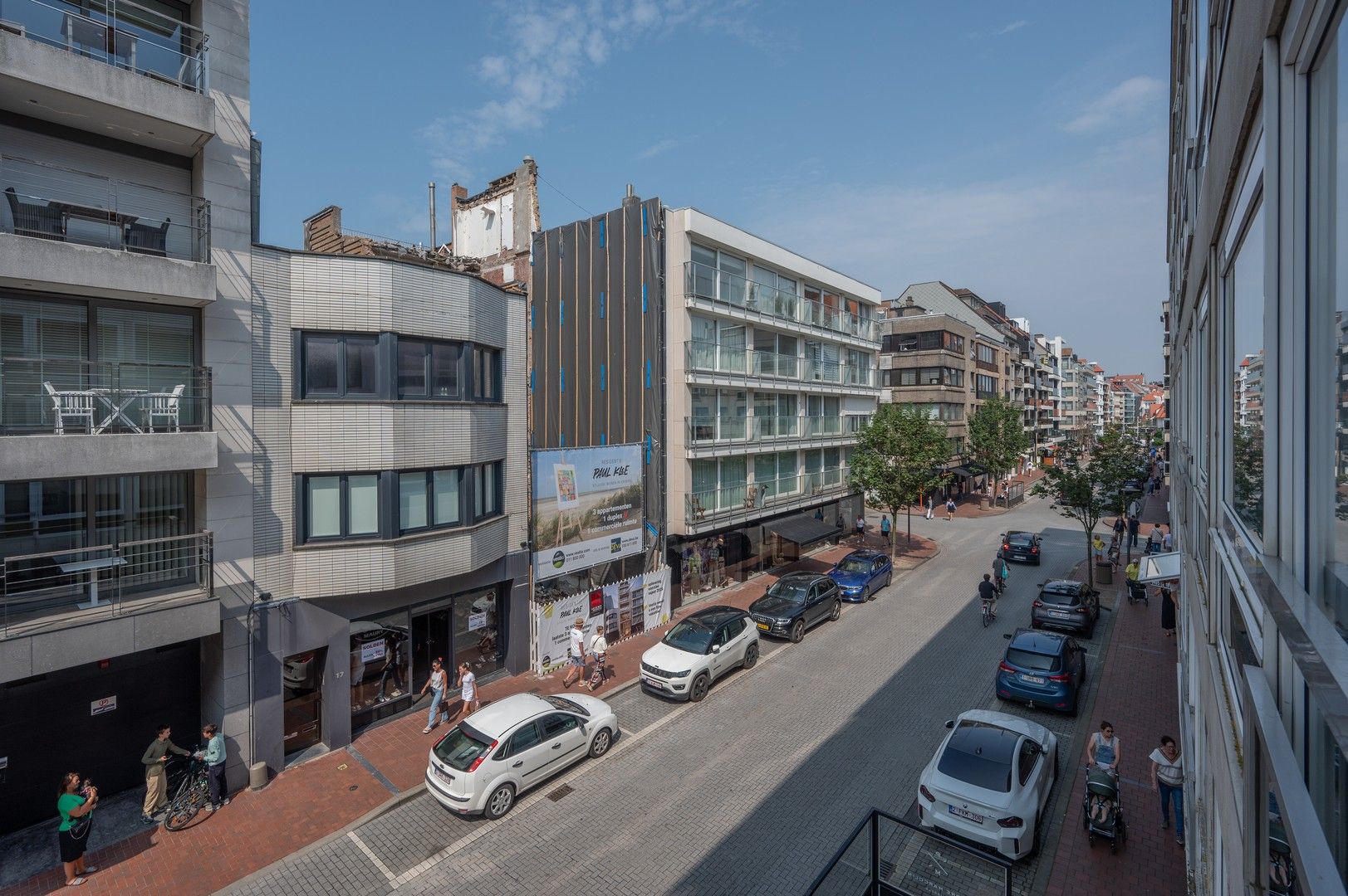 Prachtig gerenoveerd appartement op enkele passen van het Lichttorenplein, het strand en de zee. foto 4