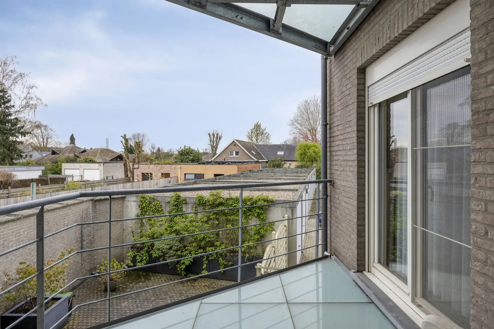 Instapklaar appartement met 3 slaapkamers, terras en garage foto 17
