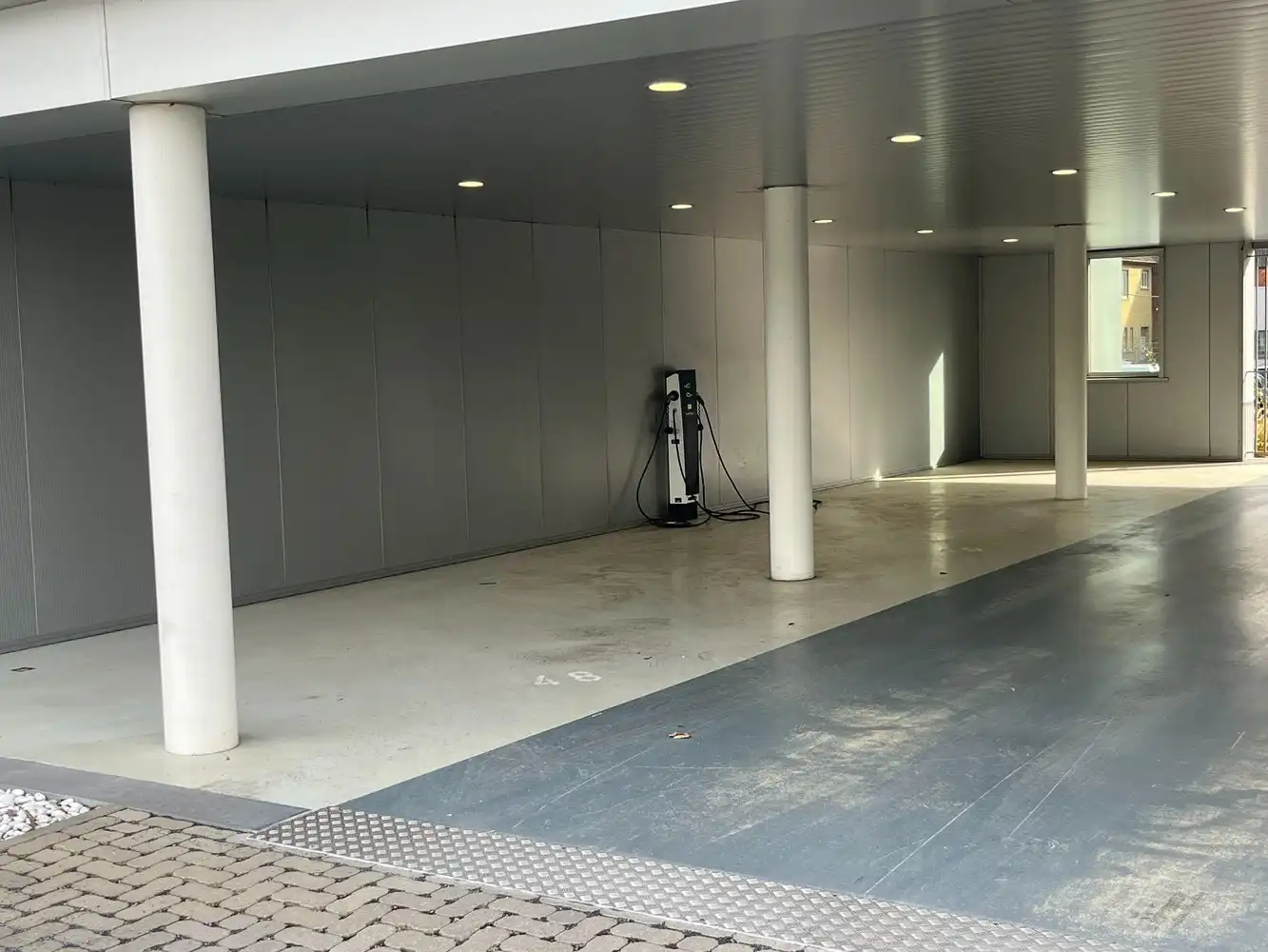 629m² kantoren foto 24