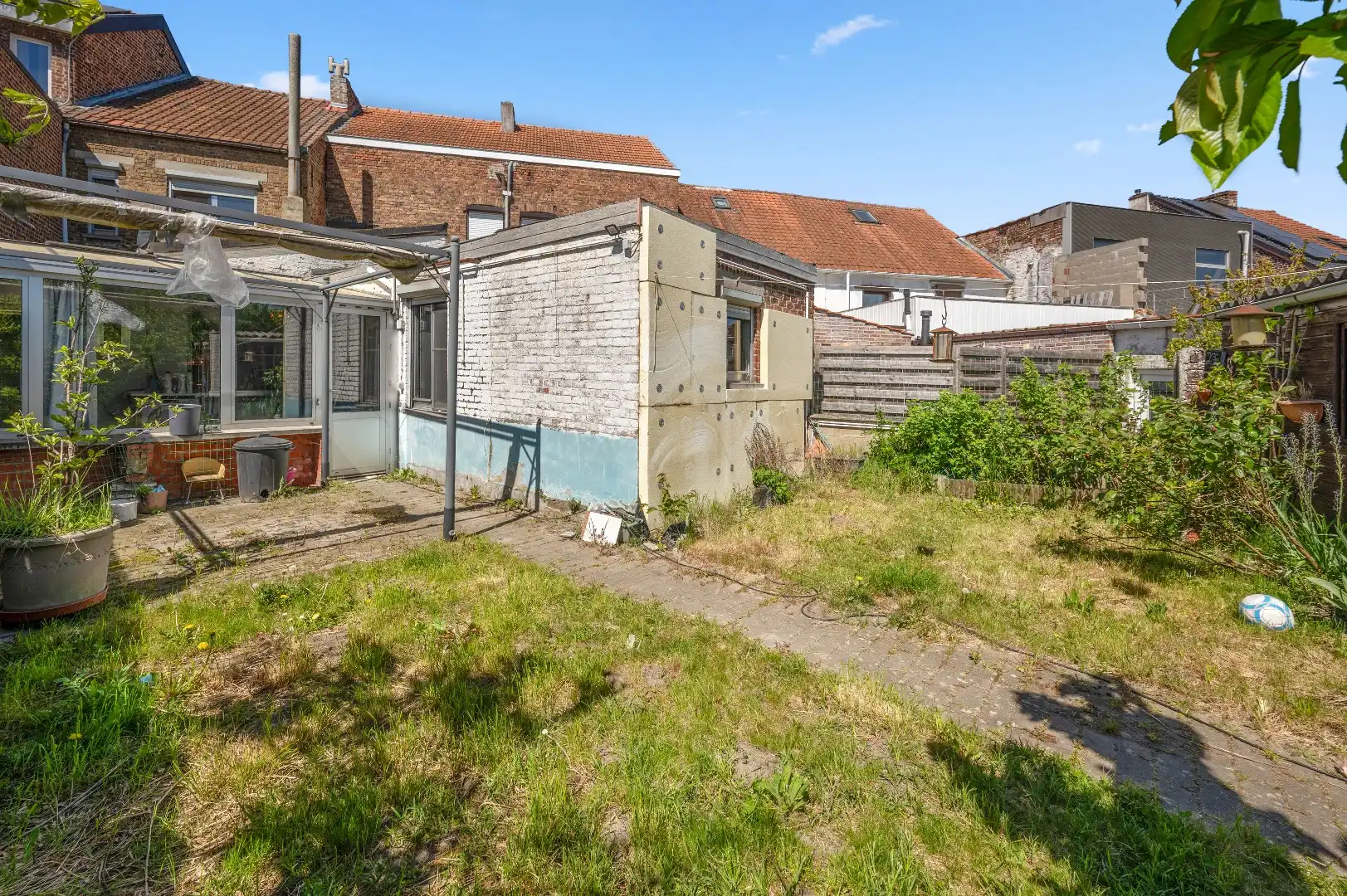 Op te frissen rijwoning op een goede locatie te Tienen foto 22