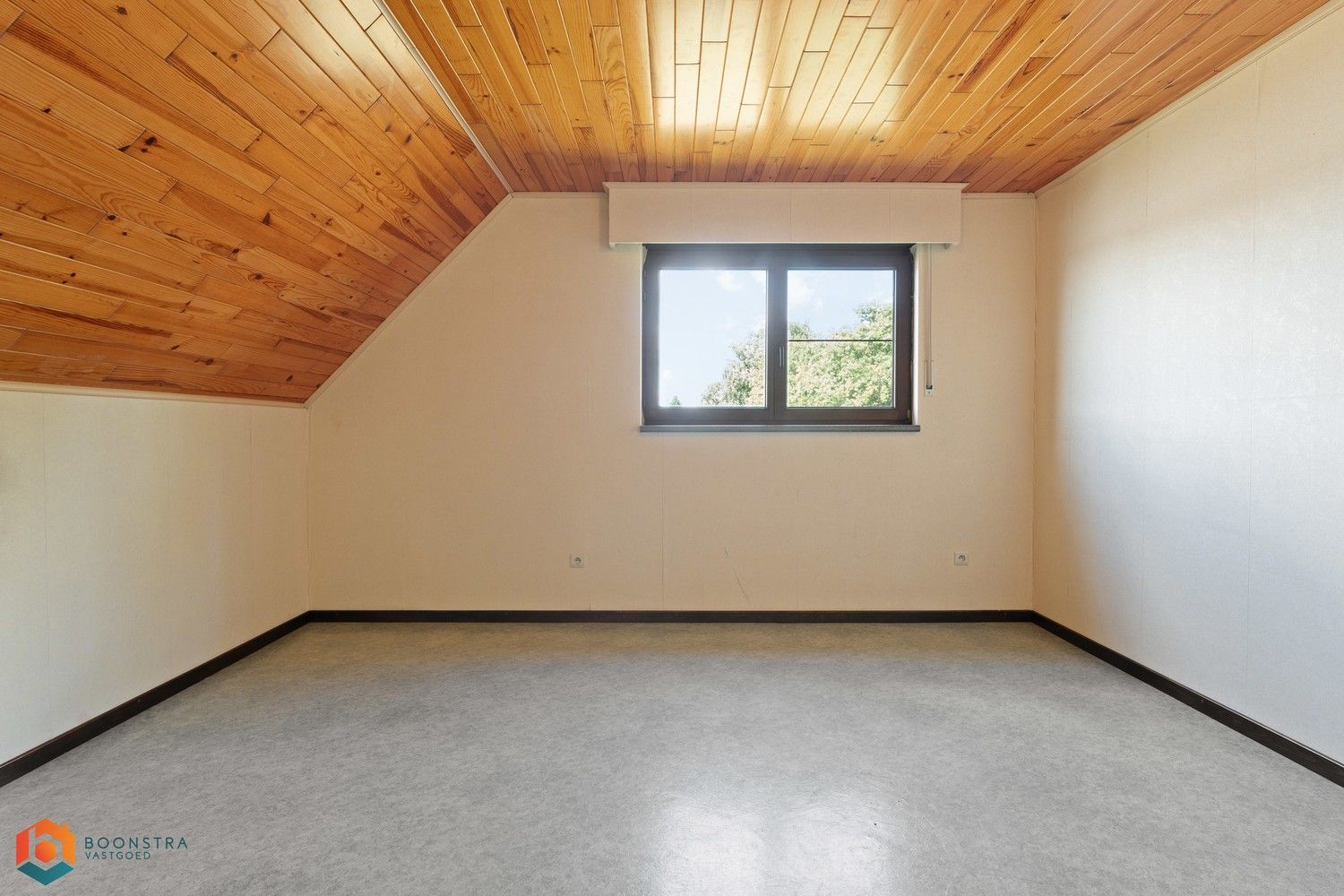 Woning met 4 slpkrs op een perceel van 13.598 m² te Sint-Katelijne-Waver foto 15