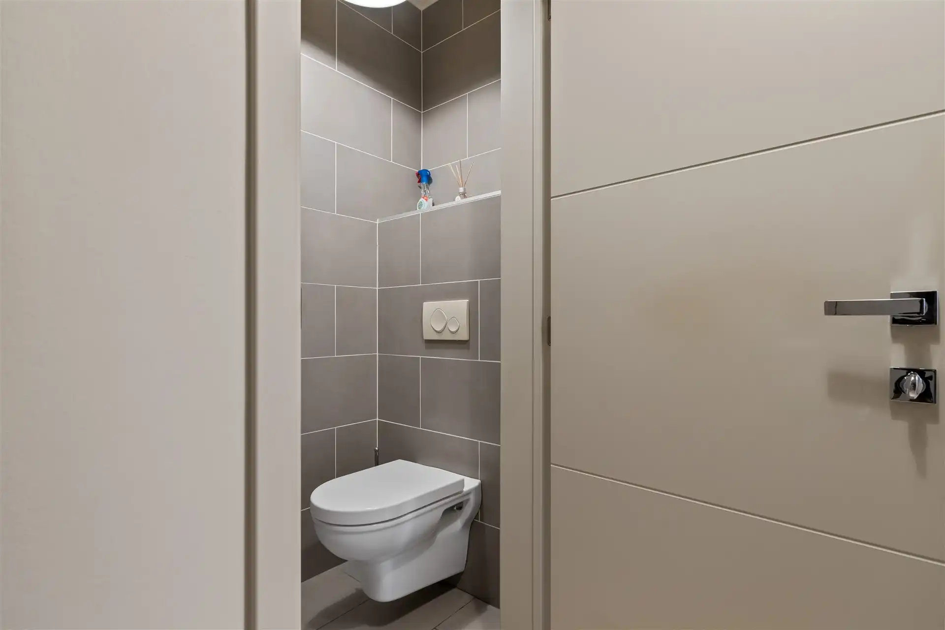 Instapklaar appartement met terras en 1 slaapkamer. foto 10