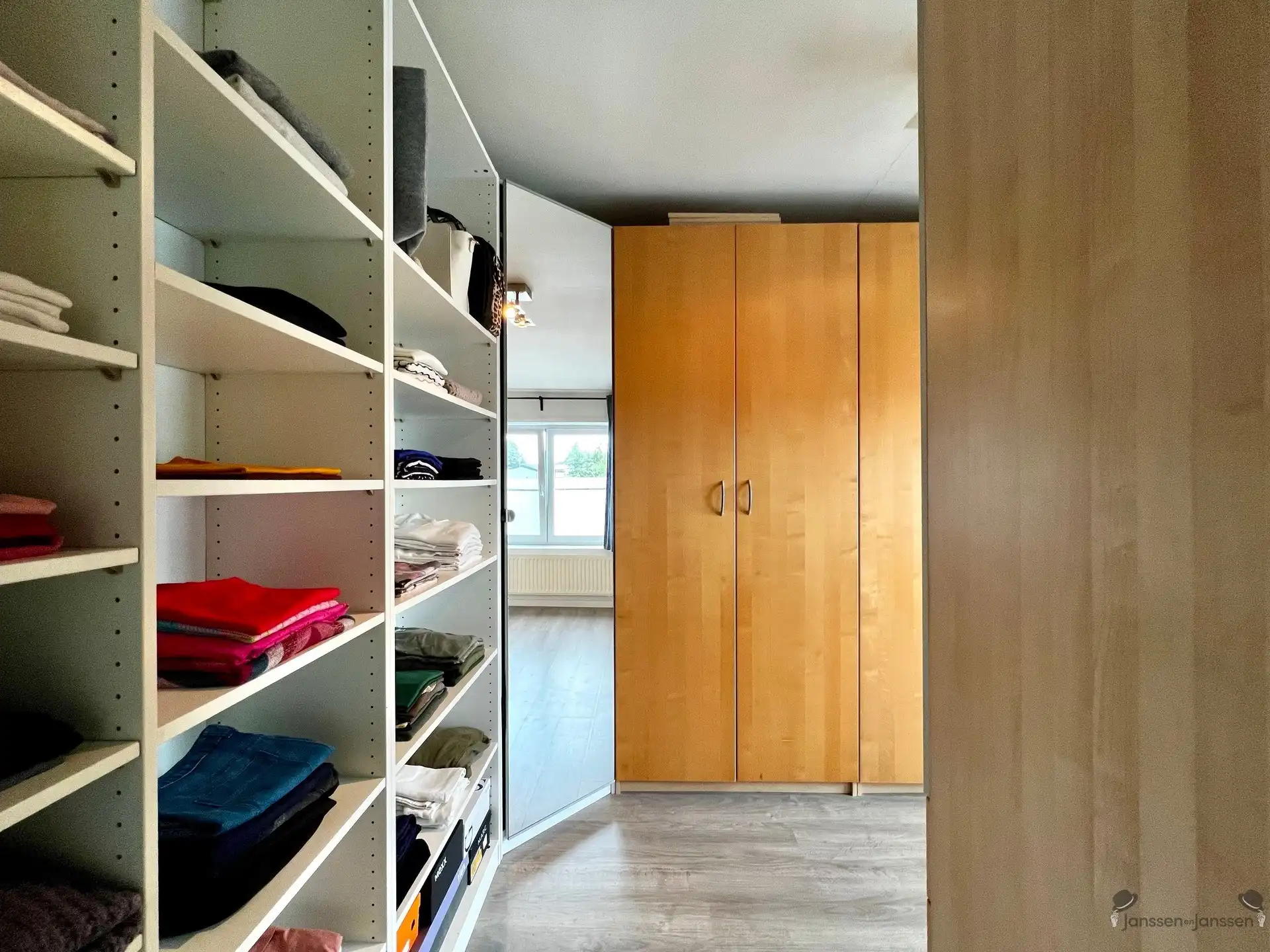 Instapklare gezinswoning met 3 slpkmrs & tuin foto 22