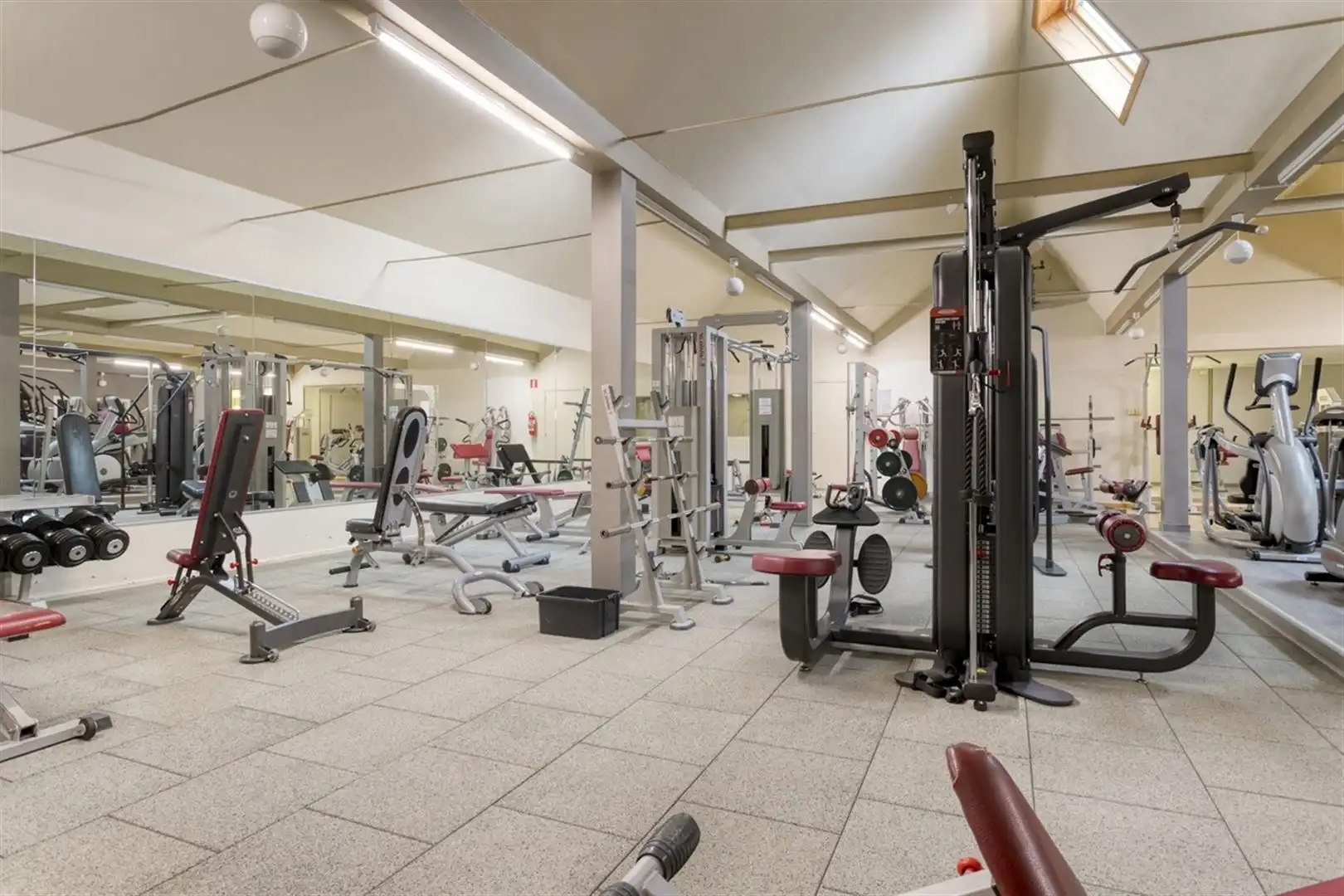 Commercieel gebouw met woonst foto 9