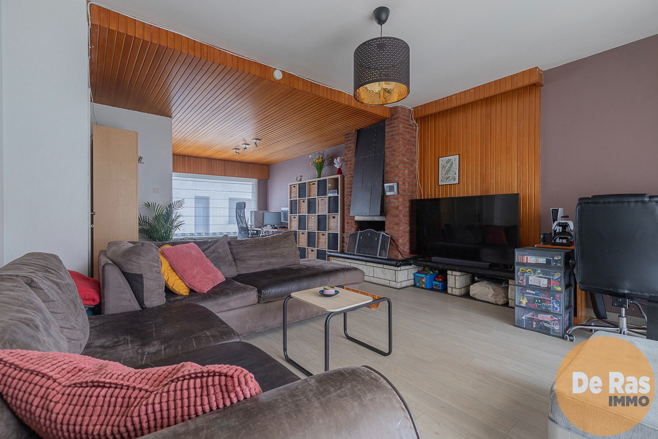DENDERHOUTEM - RUIME WONING MET TUIN EN GARAGE foto 4