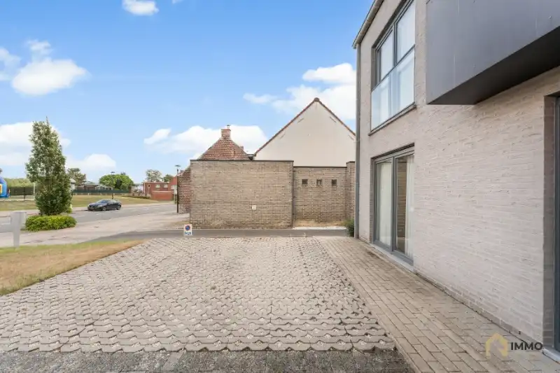 TE KOOP | INSTAPKLAAR 2-SLAAPKAMERAPPARTEMENT IN GELUVELD MET ZONNETERRAS GARAGE EN STAANPLAATS foto 8