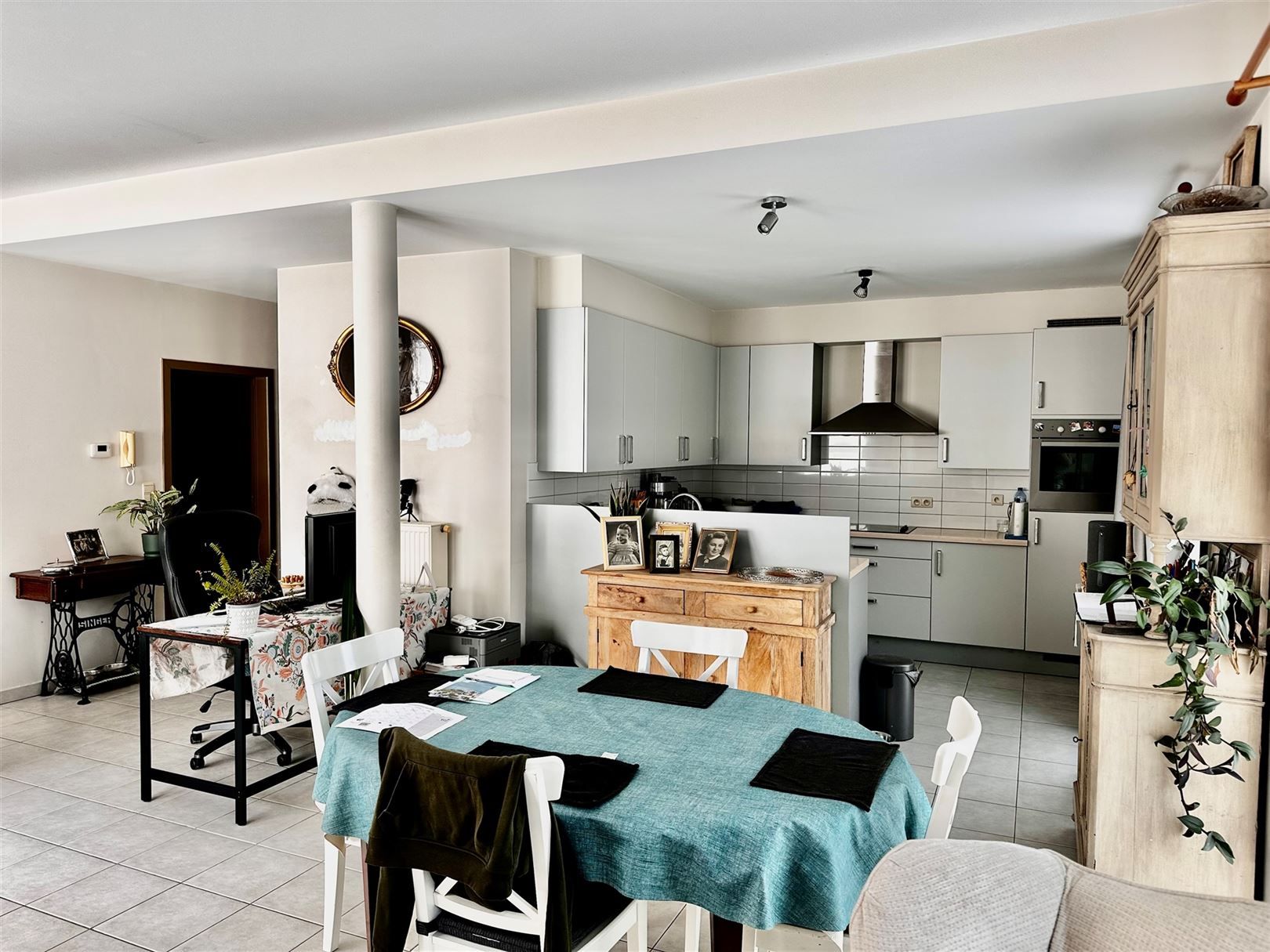 gelijkvloers app met 2 slp, tuintje en garage foto 6