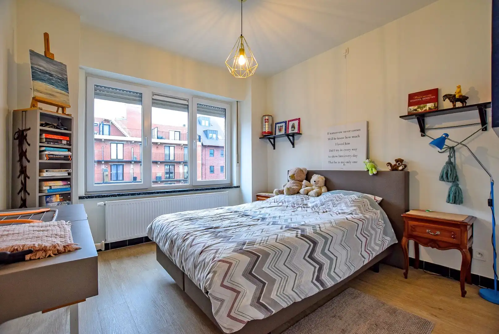 Gerenoveerd en gemeubeld 2-slaapkamerappartement gelegen in de winkelstraat van Nieuwpoort-Bad. foto 9