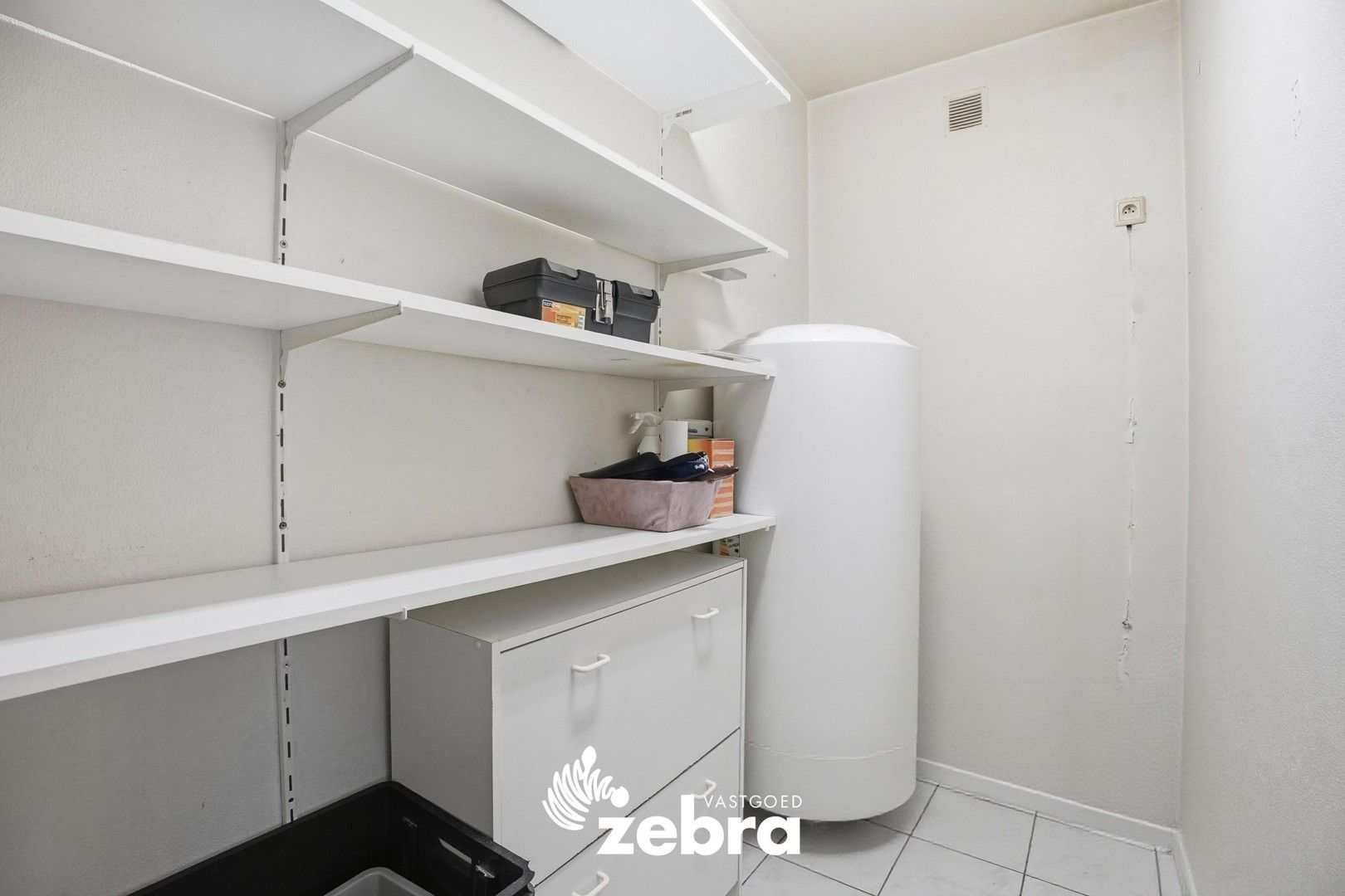 Instapklaar gelijkvloers appartement met tuin van 116 m² en garage! foto 9