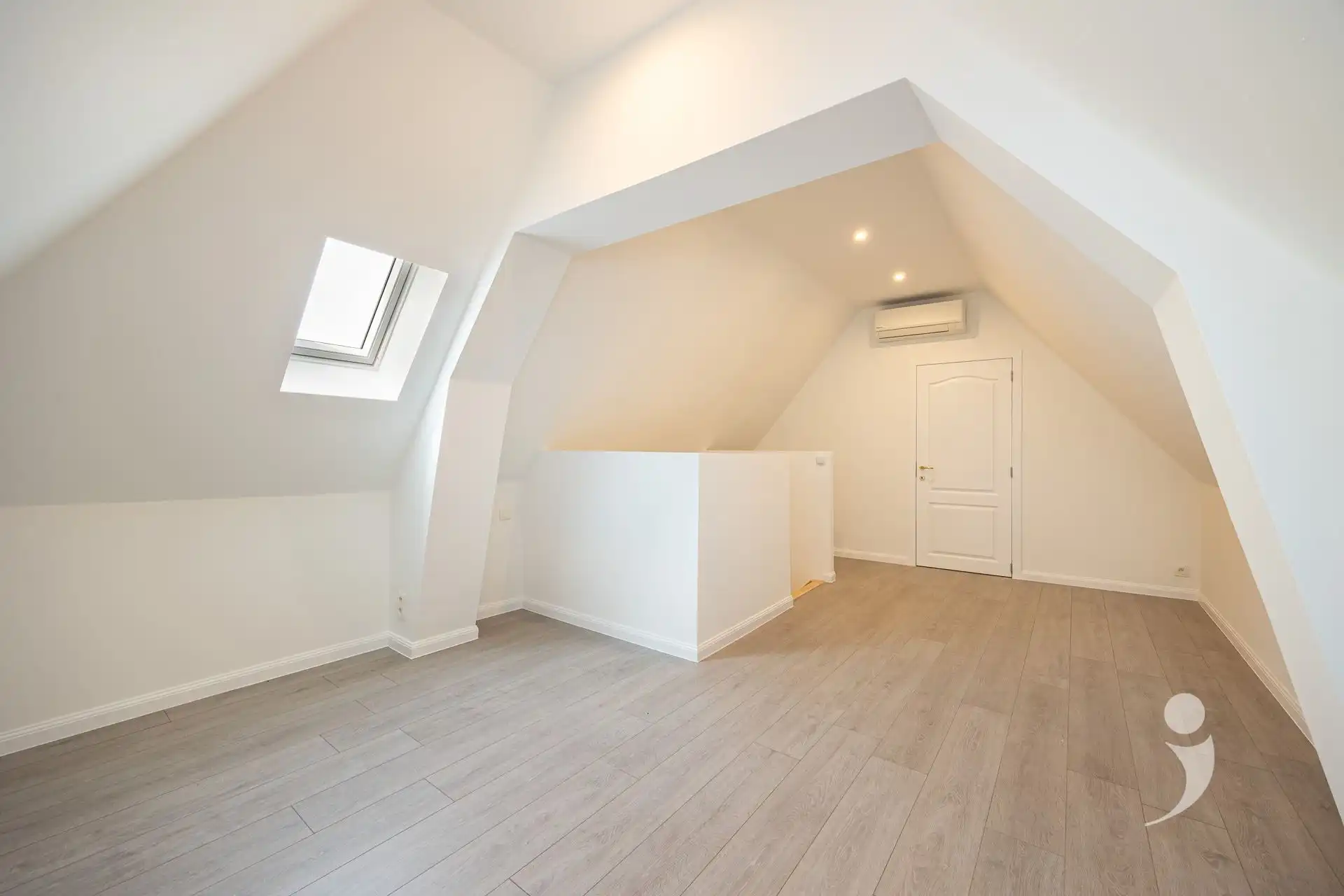 Unieke woning op een toplocatie te Scherpenheuvel! foto 32
