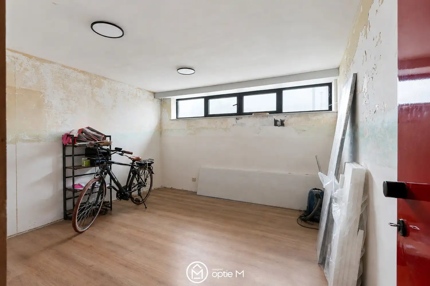 VERRASSEND RUIME HALFOPEN WONING MET 361 M², 5 SLAAPKAMERS EN TAL VAN MOGELIJKHEDEN foto 20