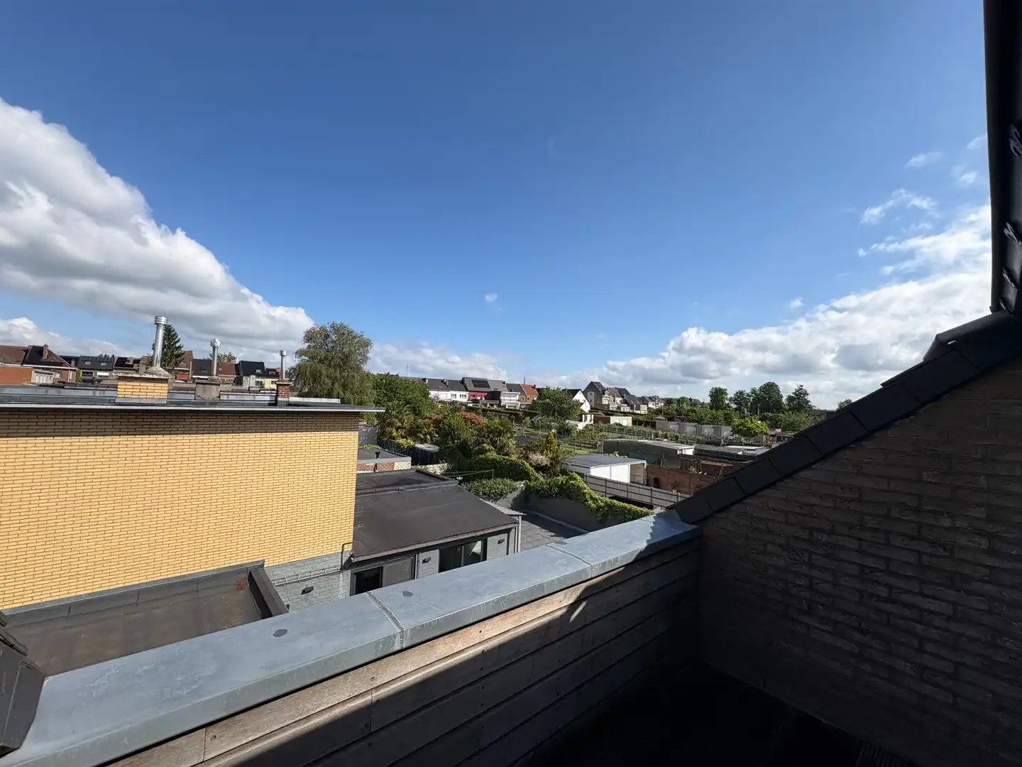 Gunstig gelegen, lichtrijk appartement foto 5