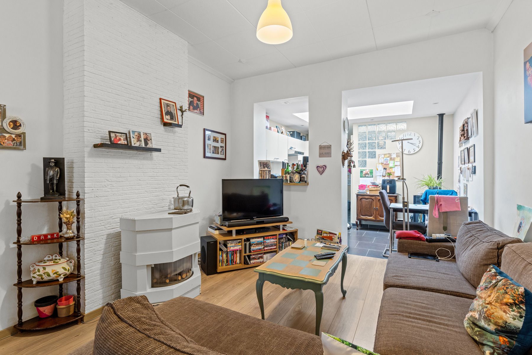 Knusse en gezellige rijwoning met tuin – Jouw warme thuis! foto 4