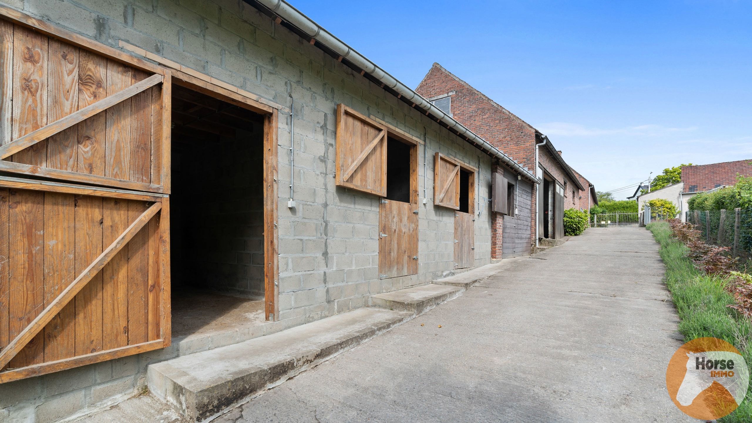 ZOTTEGEM - Hoeve met B&B en stallen op +/- 2,8HA foto 37