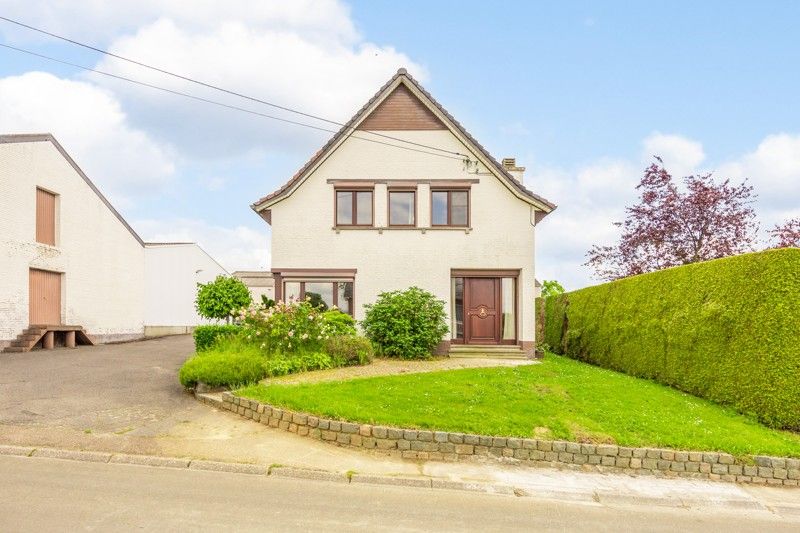 Woning, open bebouwing met naastliggende, grote loods op 18are foto 8