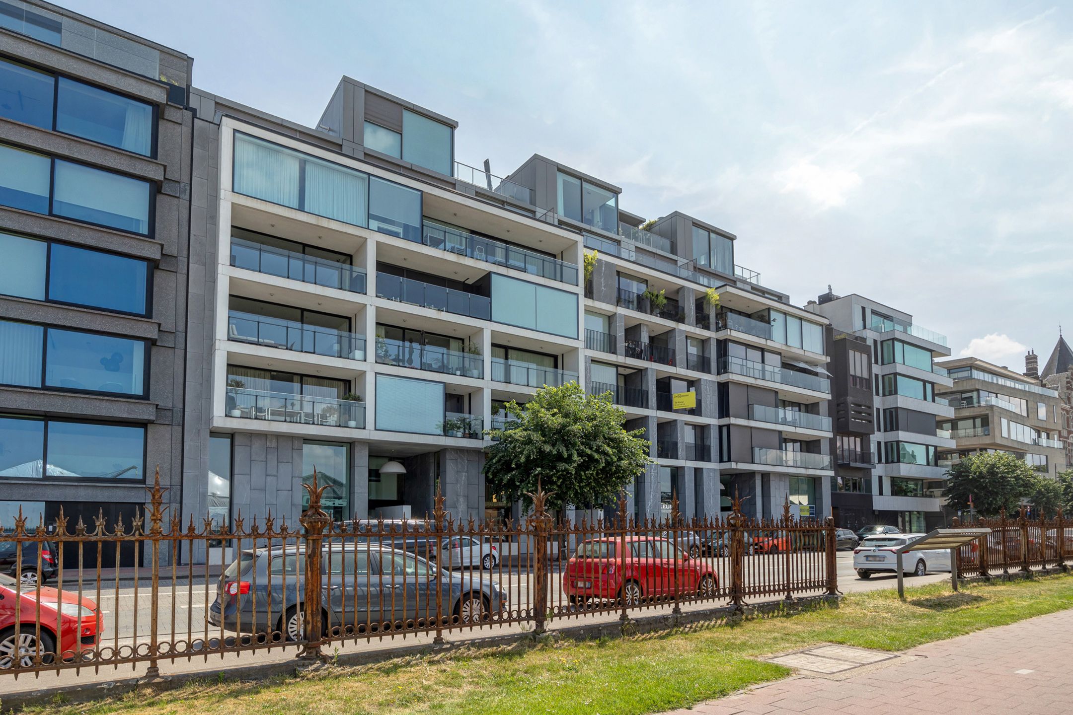 ANTWERPEN - Ruim appartement met Scheldezicht en 2 terrassen foto 24