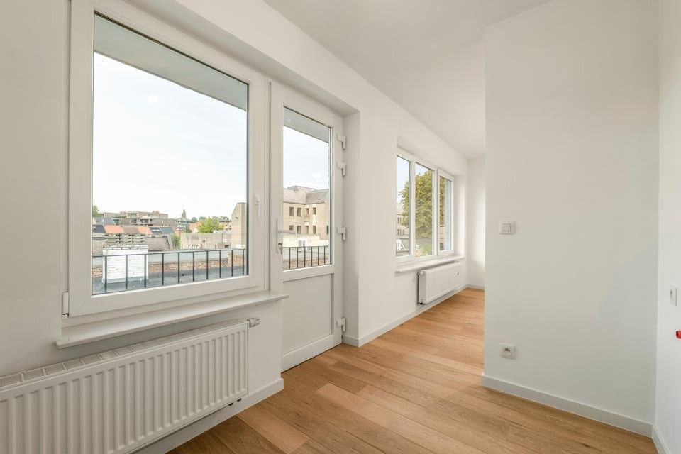GERENOVEERD APPARTEMENT MET 1 SLK IN HET CENTRUM VAN SINT-TRUIDEN foto 11