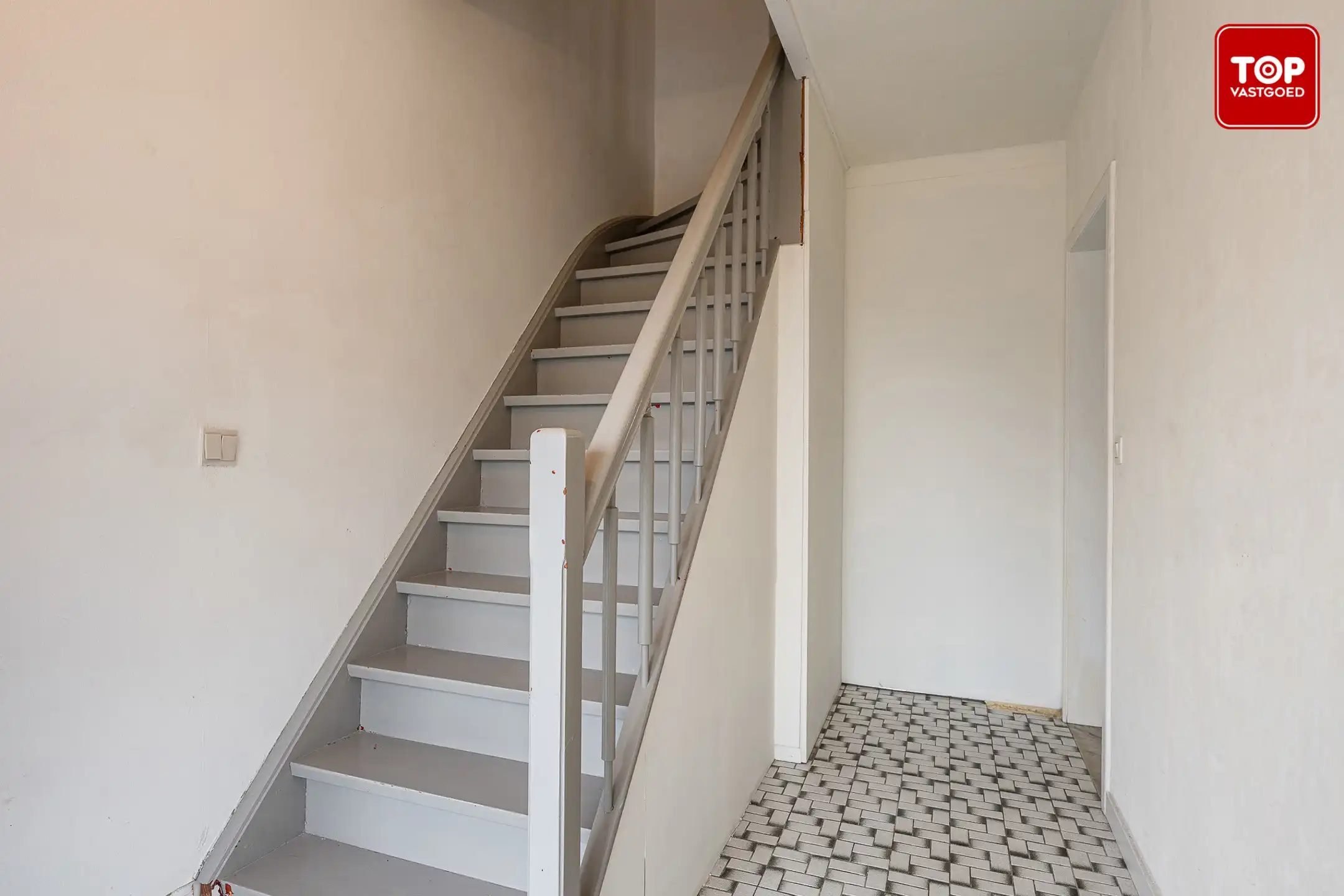 Instapklare HOB met 3 slaapkamers en tuin in rustige buurt foto 17