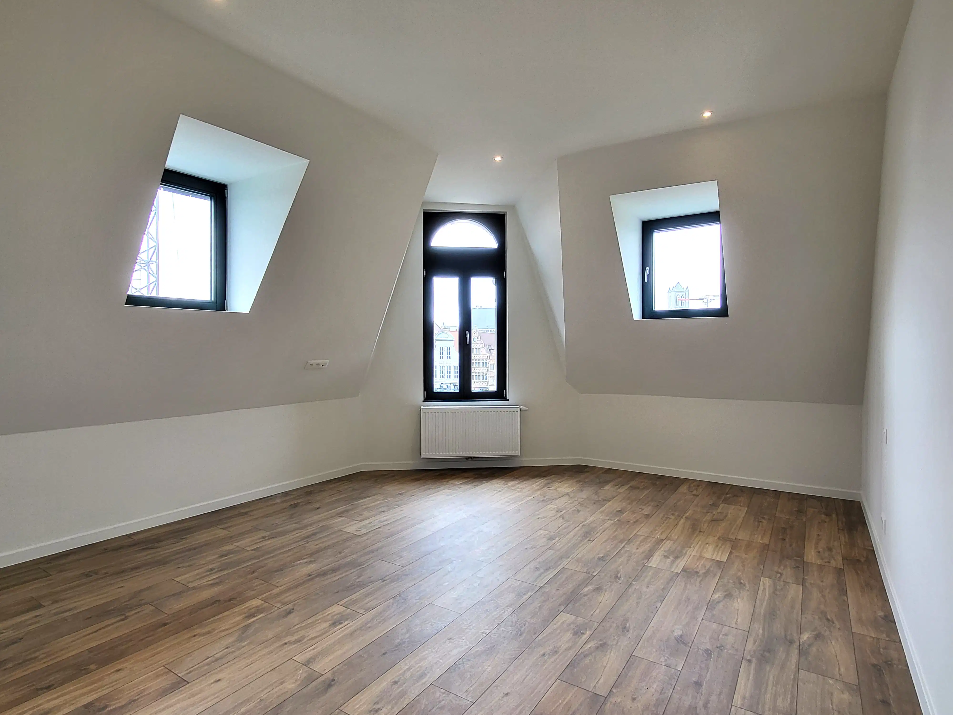 Volledig gerenoveerd appartement met 2 slaapkamers in het hart van Gent.  foto 25