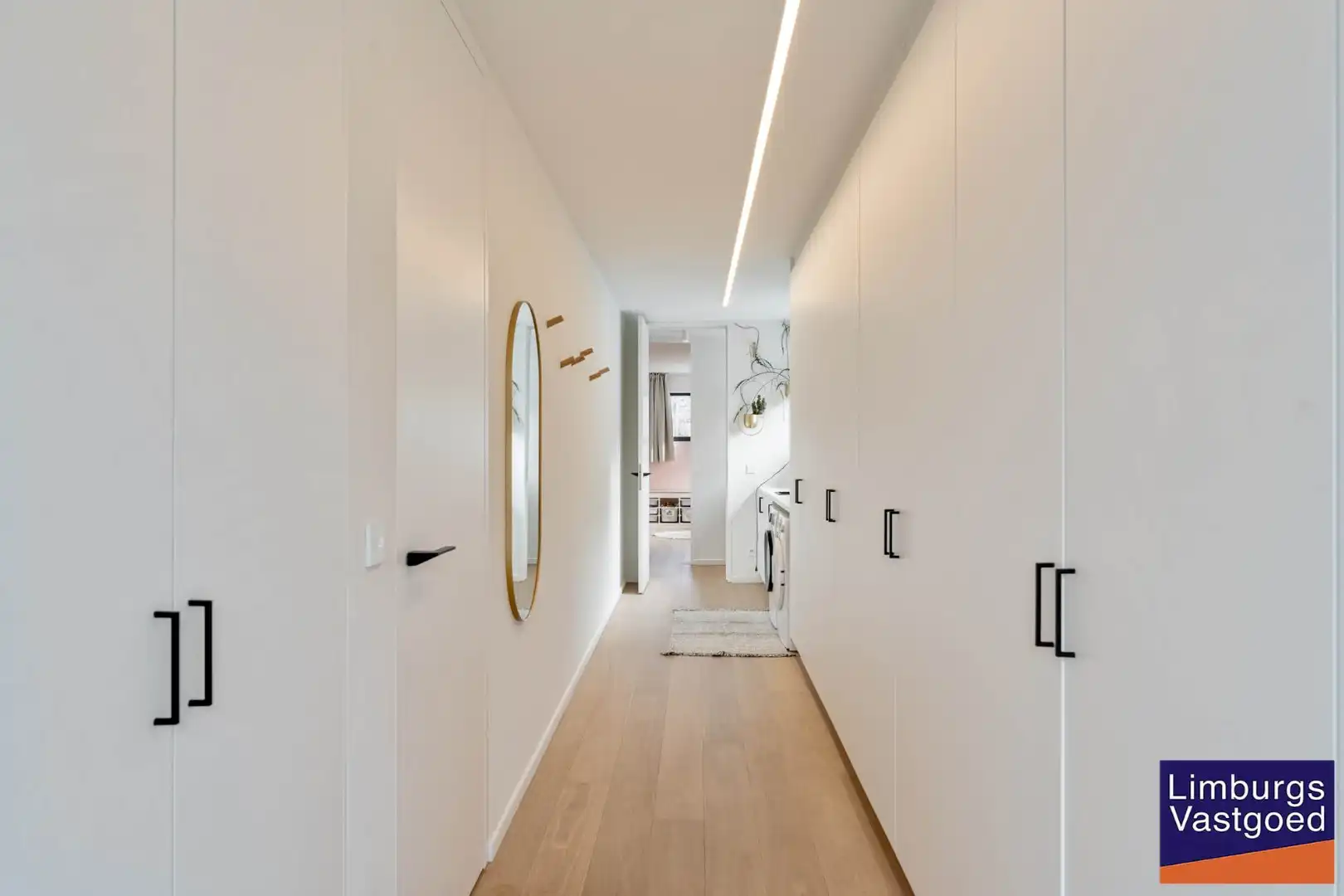 Hoogwaardig afgewerkte gezinswoning, 4 slpk, op 48a23ca, nabij centrum foto 24