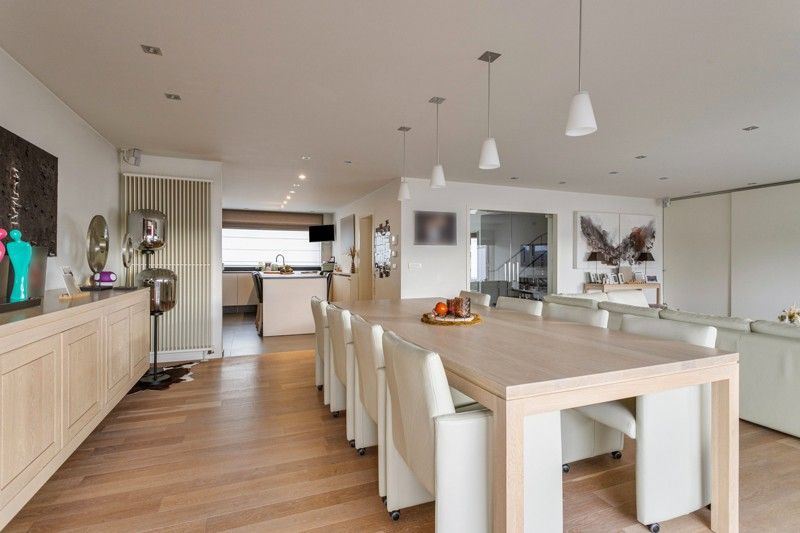 Op en top gerenoveerde bel-etage woning mét magazijn TE KOOP nabij hartje Wakken! foto 7