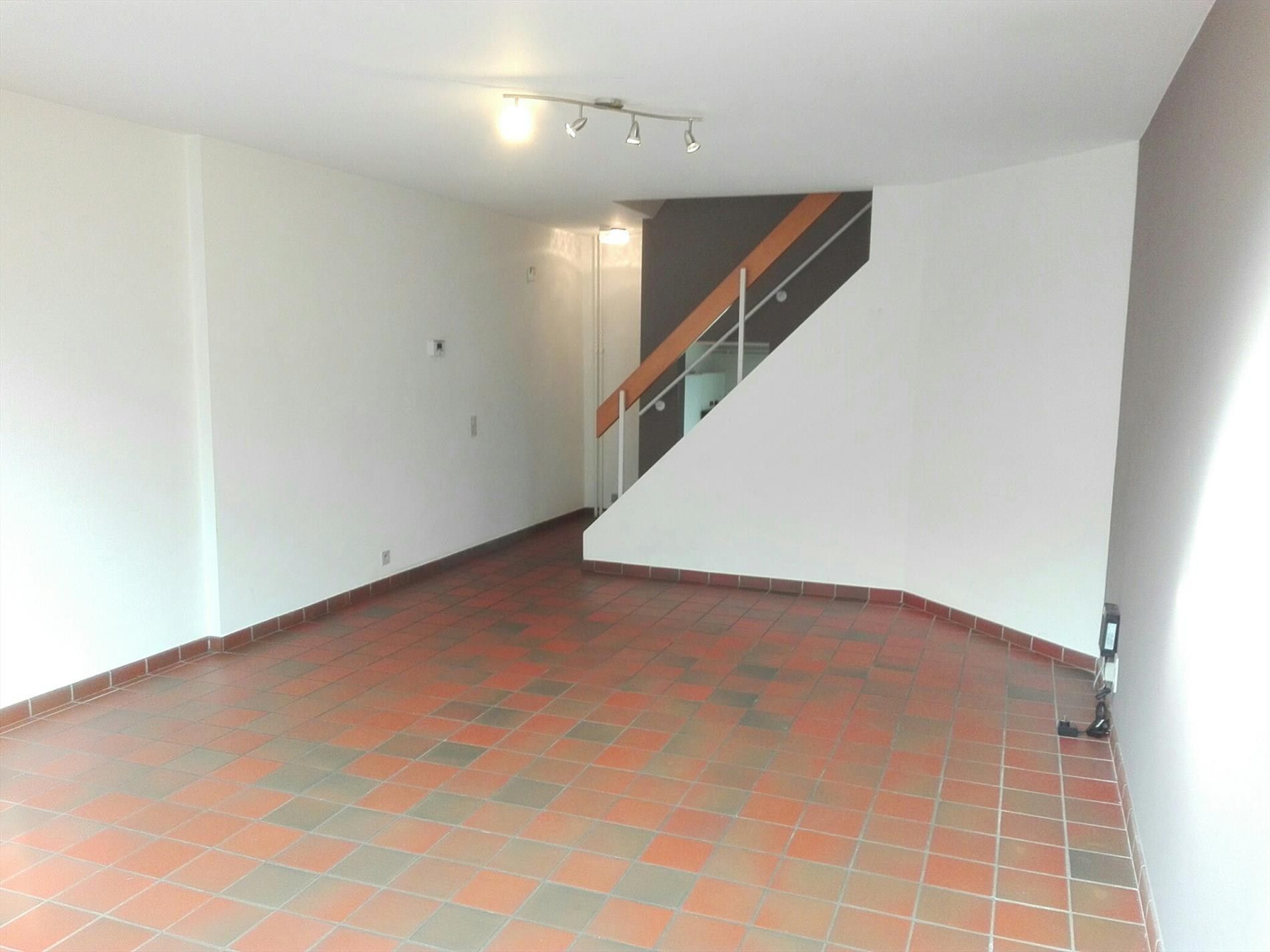 knusse stadswoning met terras foto 3