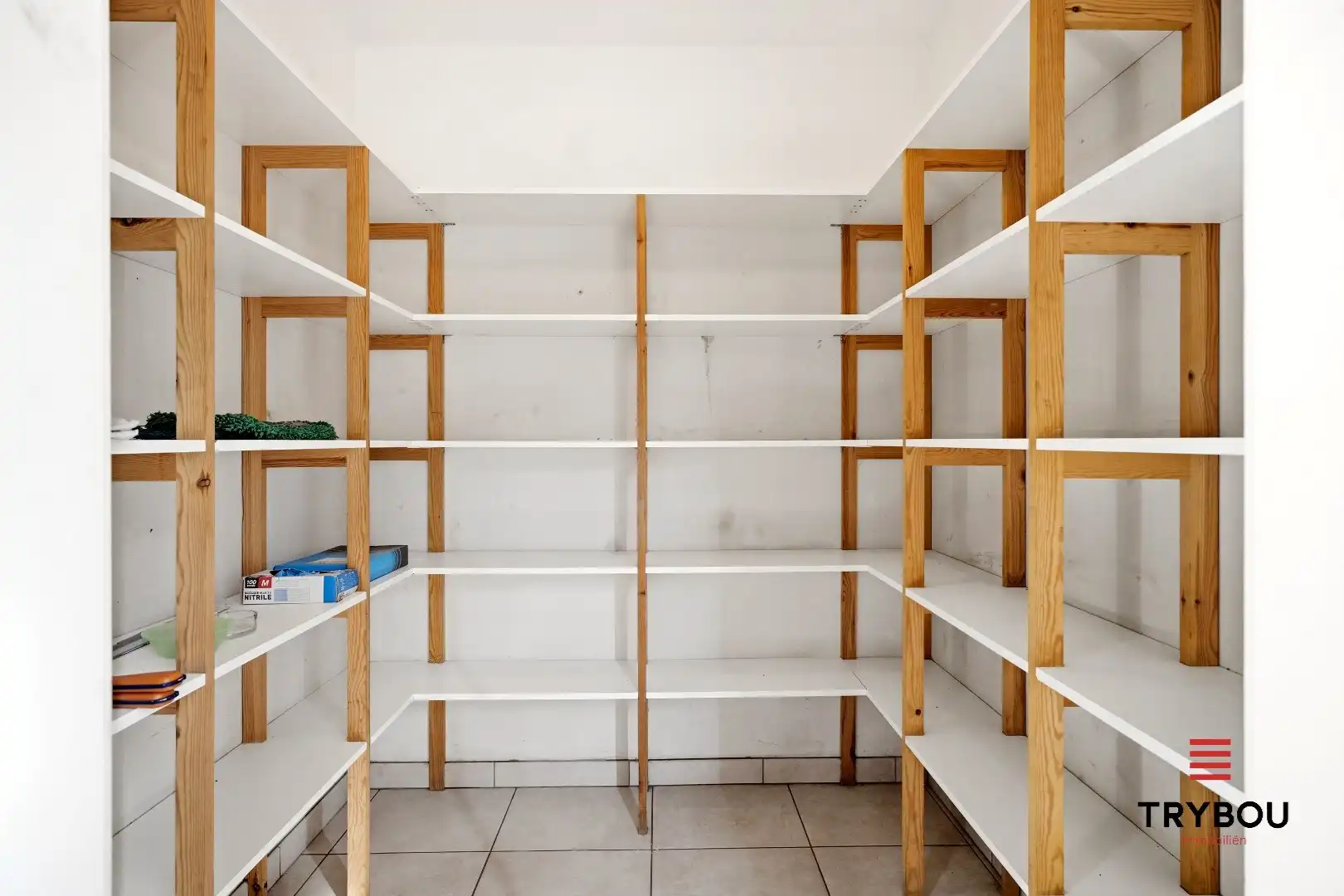 Ruime halfopen woning met 5 slaapkamers te koop in Werken met garage en ruime tuin! foto 11