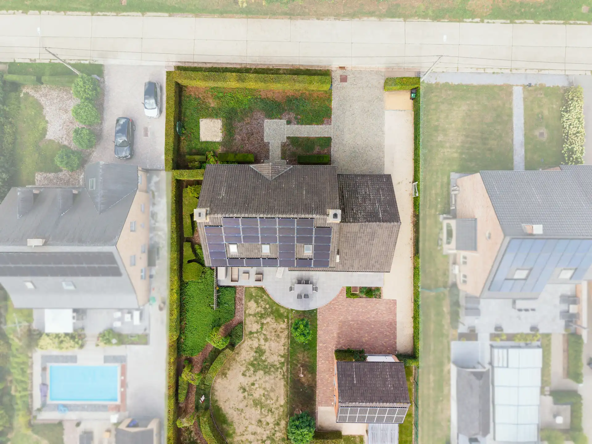 Exclusieve villa met zonnige tuin in Mal foto 44