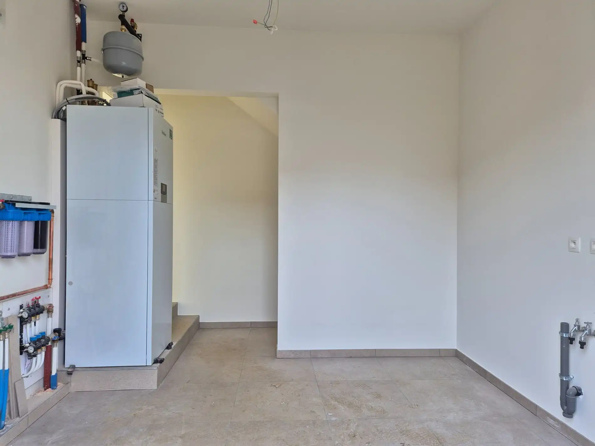 Nieuwbouwwoning met 3 slaapkamers en tuin foto 7