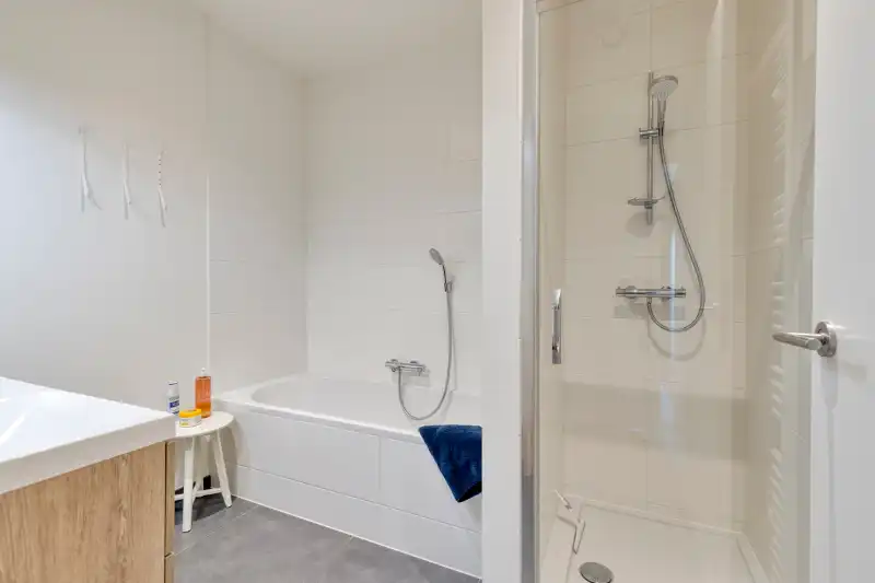 Luxueus appartement, parkeerplaats, terras en verkoop onder registratierechten! foto 5