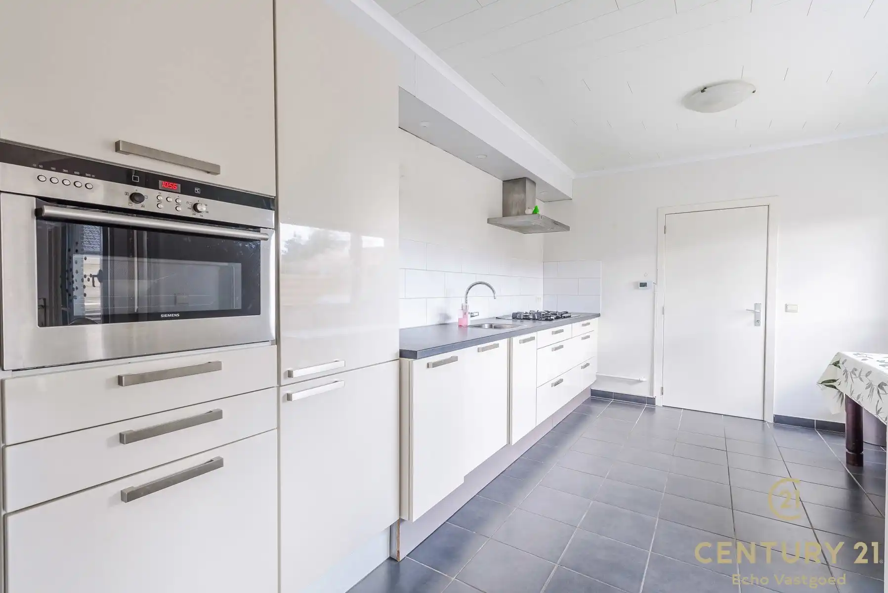 Charmante woning met 3slpk, garage en tuin in Oud-Turnhout foto 6