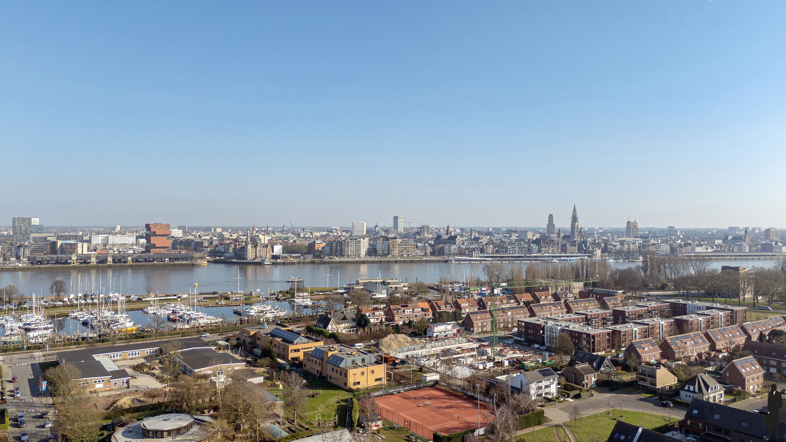 Exclusief appartement met zicht over de skyline van Antwerpen en de Schelde! foto 22