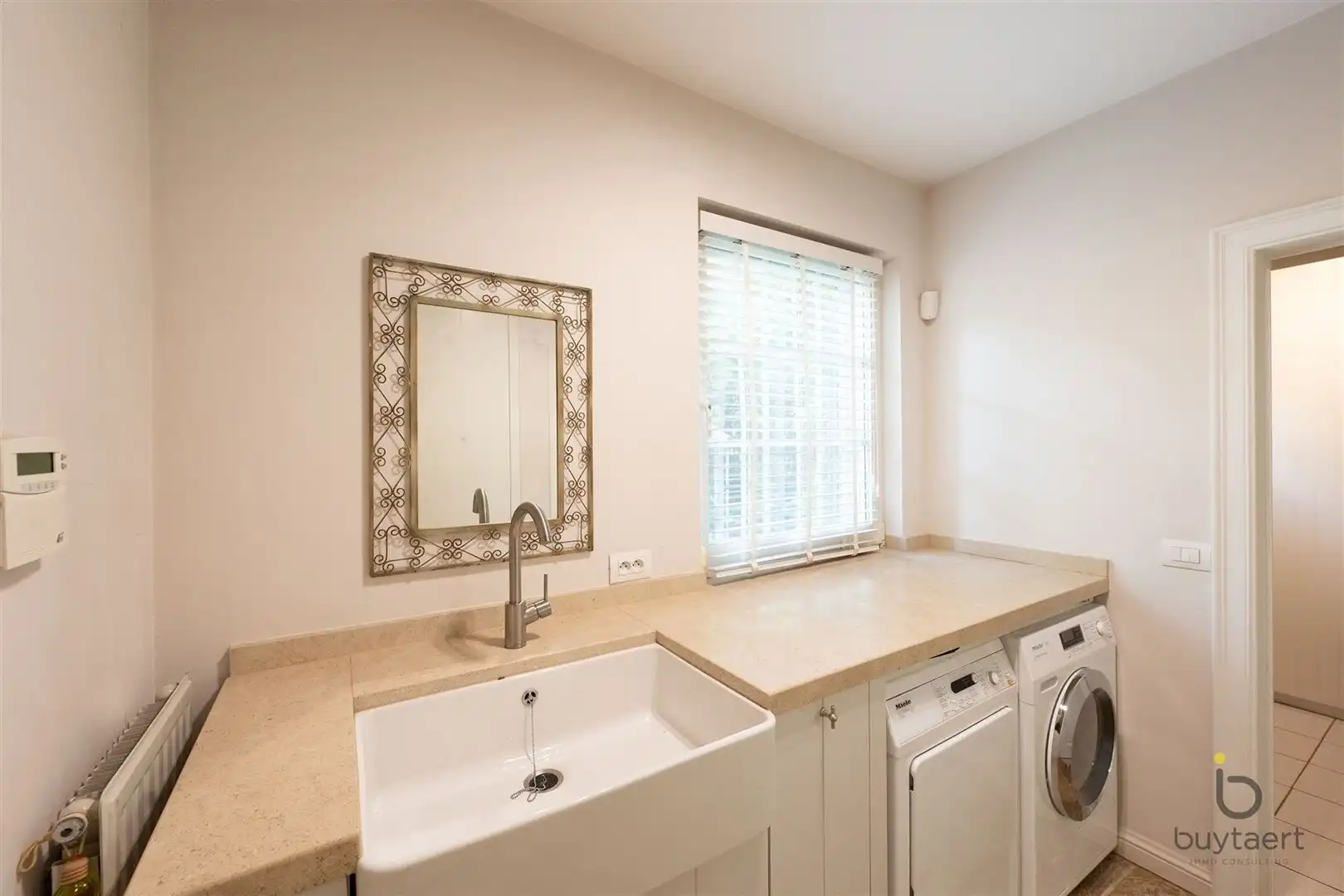 EXCLUSIEF: stijlvolle villa met een tijdloze inrichting op een toplocatie te Schilde! foto 34