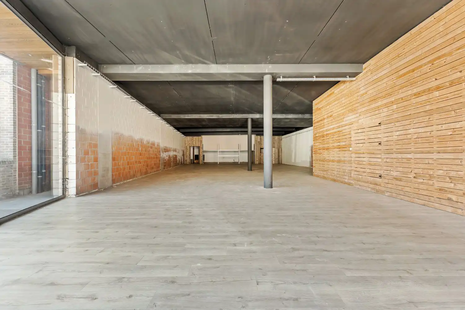 In te richten handelsgelijkvloers op toplocatie te Keerbergen foto 5