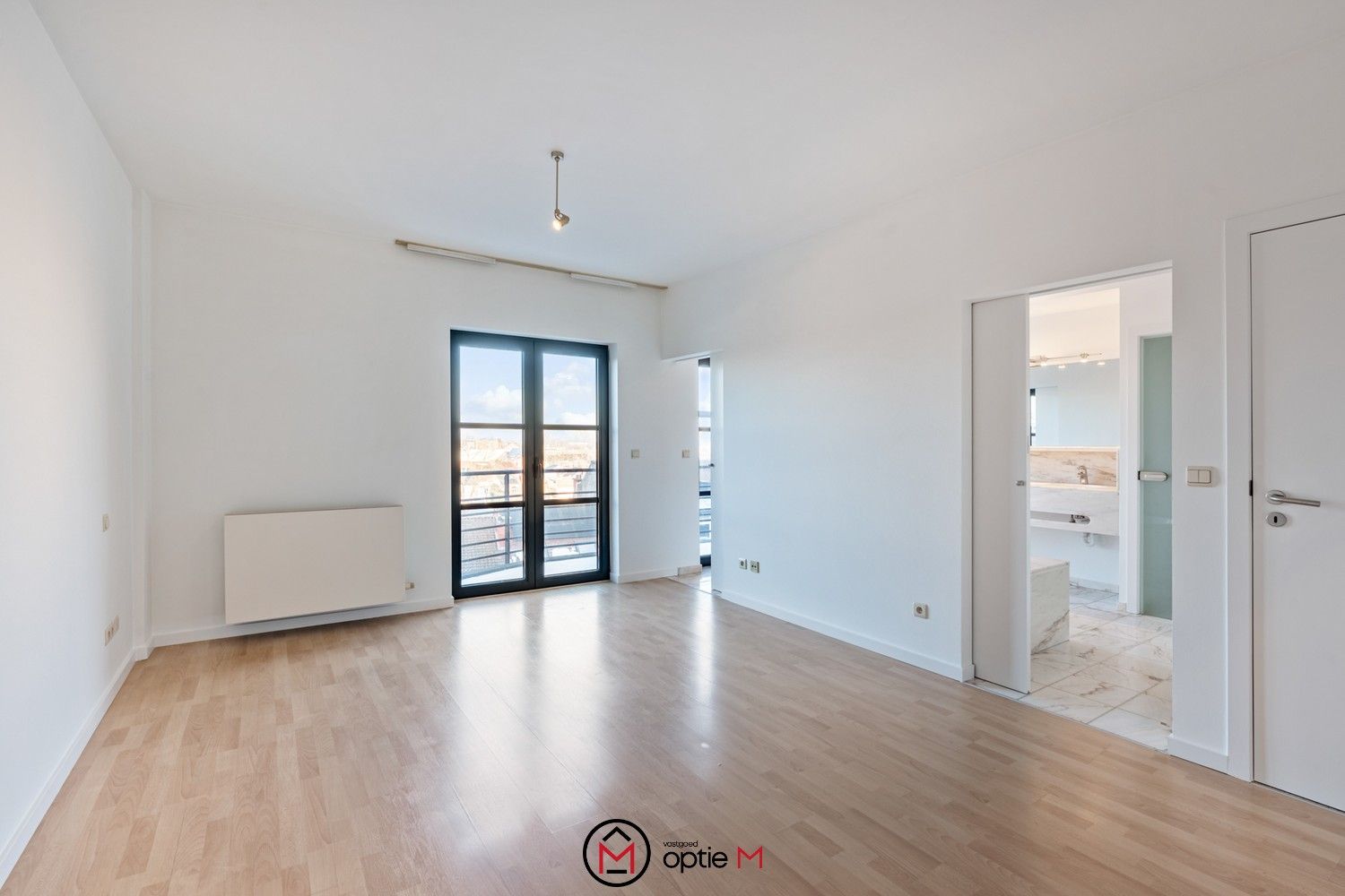 Ruim energiezuinig appartement met uitzicht op Hasselt foto 14