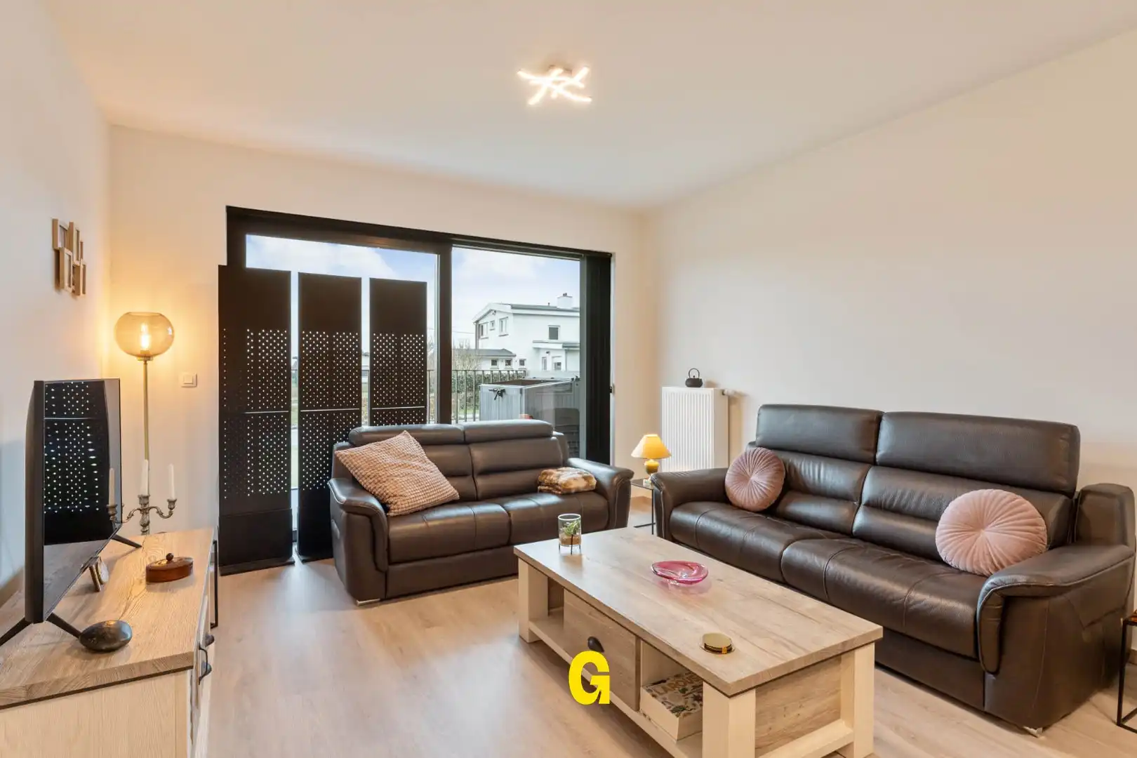 Instapklaar energiezuinig gelijkvloers appartement met terras, standplaats en berging nabij het centrum van Tongeren foto 12