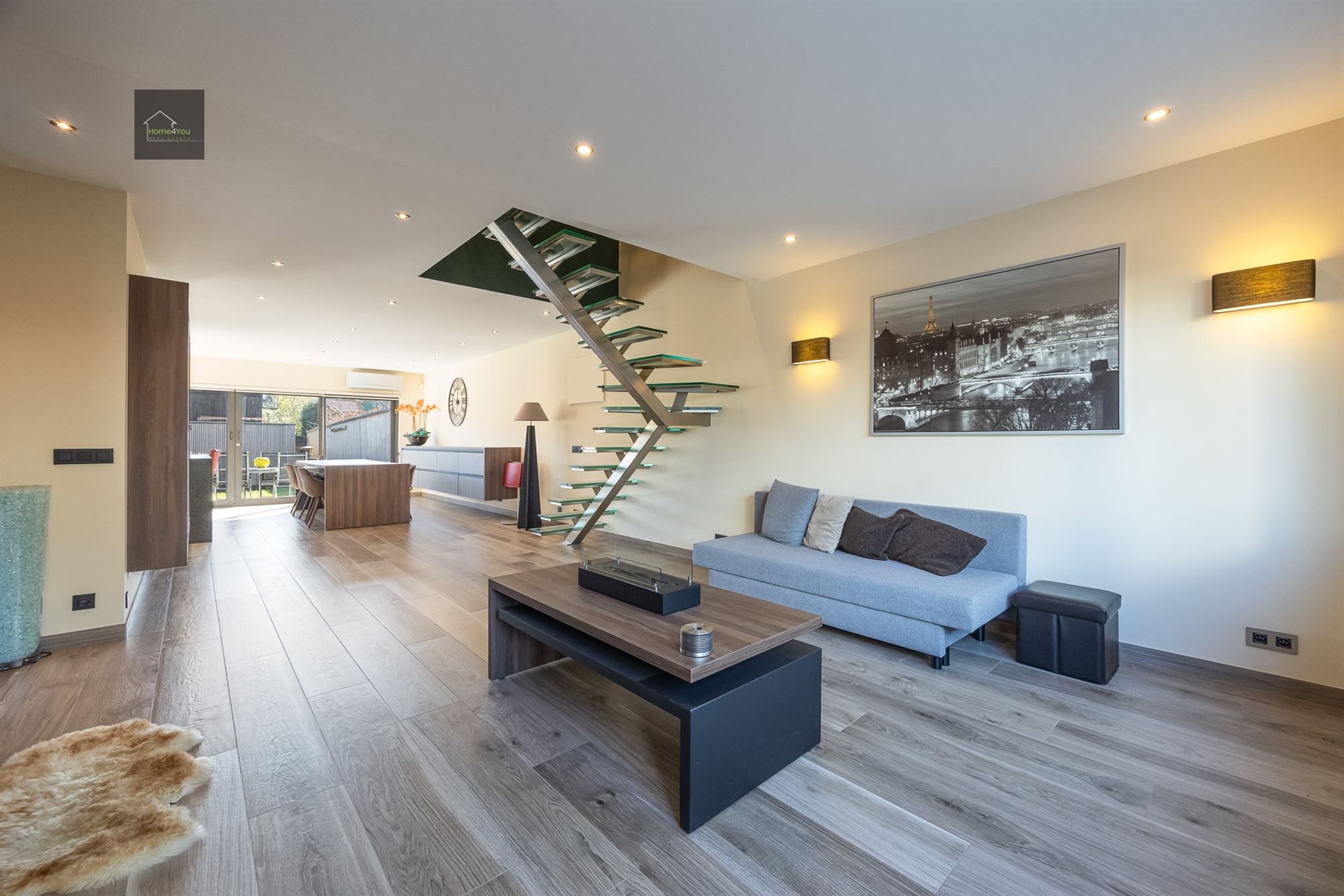 Moderne, energiezuinige halfopen woning in de rustige Vredewijk foto 6