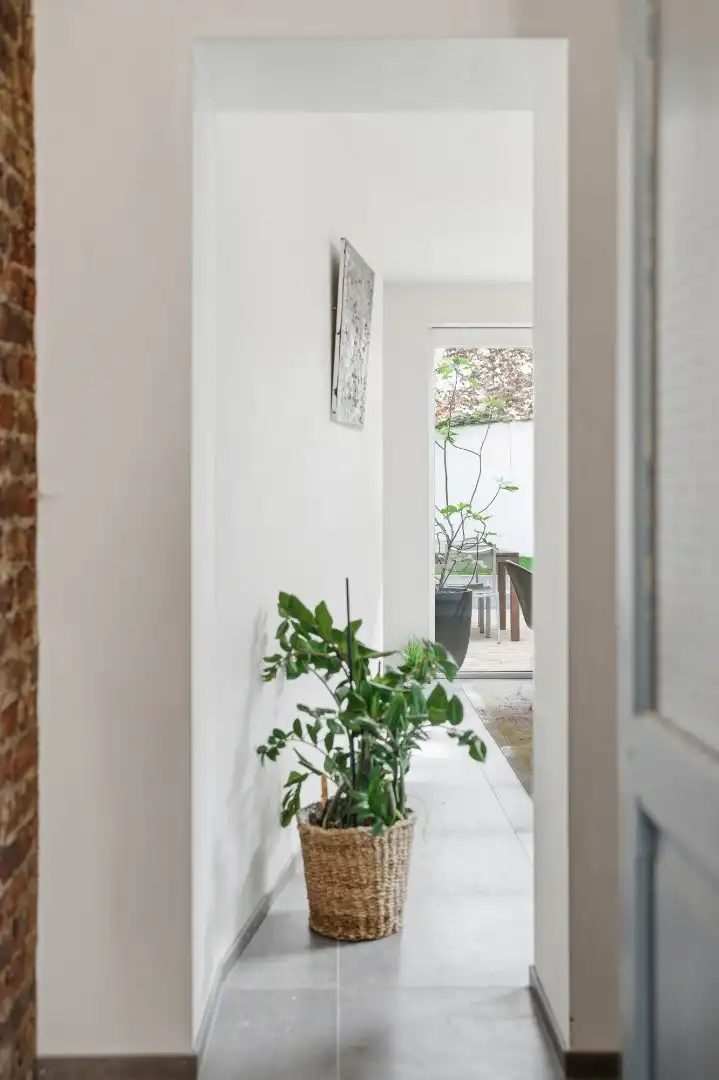 Exclusief gerenoveerde herenwoning met 4 slaapkamers, 2 badkamers en een adembenemende stadstuin. foto 39