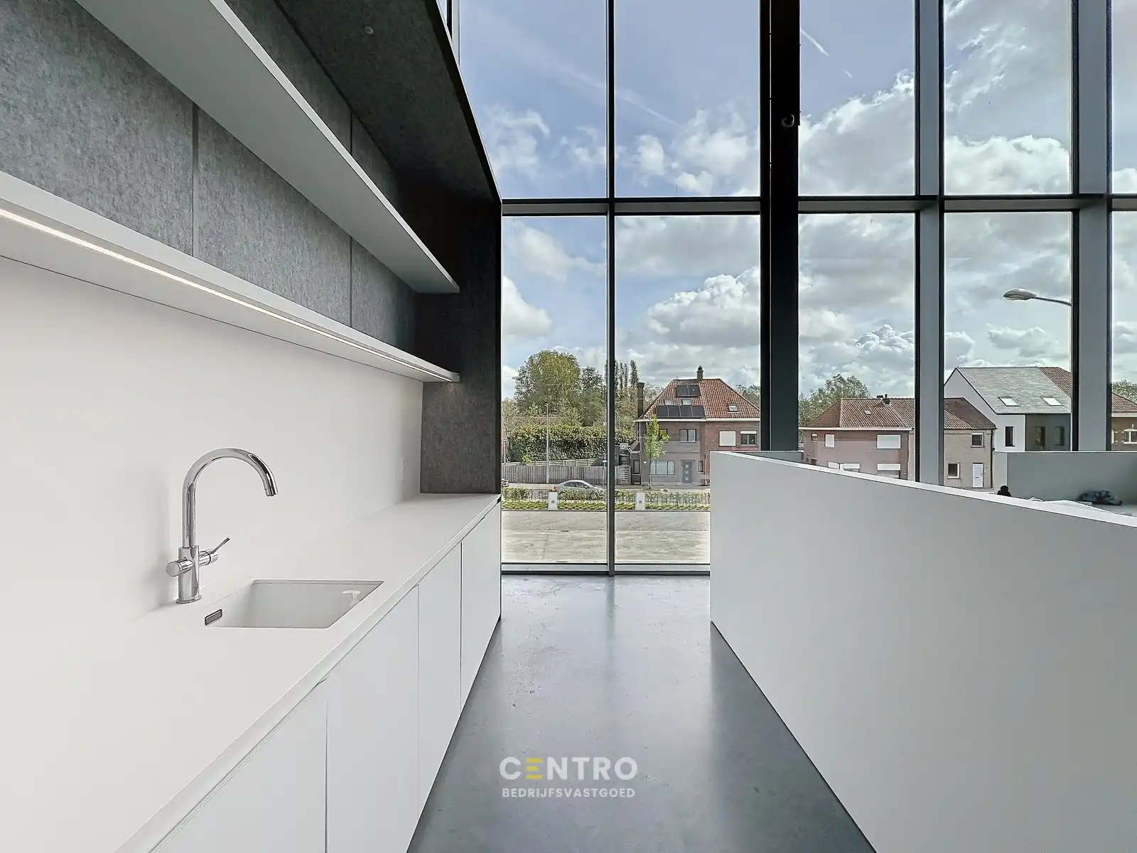 Share-deal: duurzaam, strak en ecologisch HIGH-END afgewerkt bedrijfsgebouw (°2020) met productiehal en kantoren op een perceel van 5.069m². foto 11