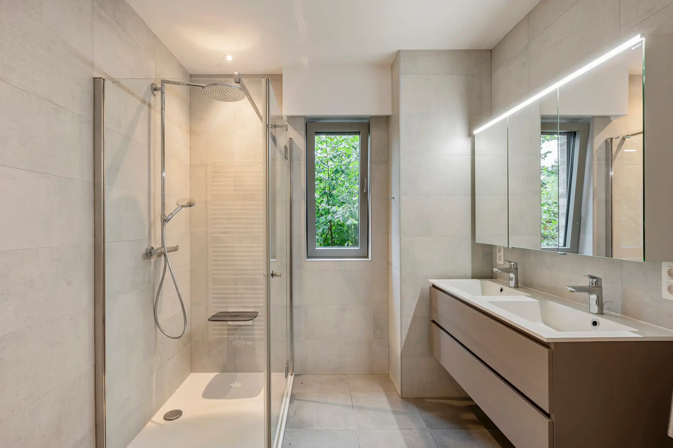 Stijlvol 2-slaapkamerappartement met 2 terrassen, private tuin, staanplaats en berging in hartje Heide foto 17